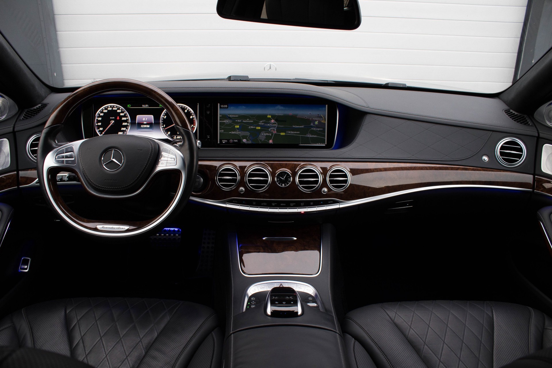 Mercedes-Benz S-Klasse 500 AMG MagicBodyControl/Exclusive/Burmester3D/4xmassage/360/Entertainment/Nightvision Aut7 Foto 8