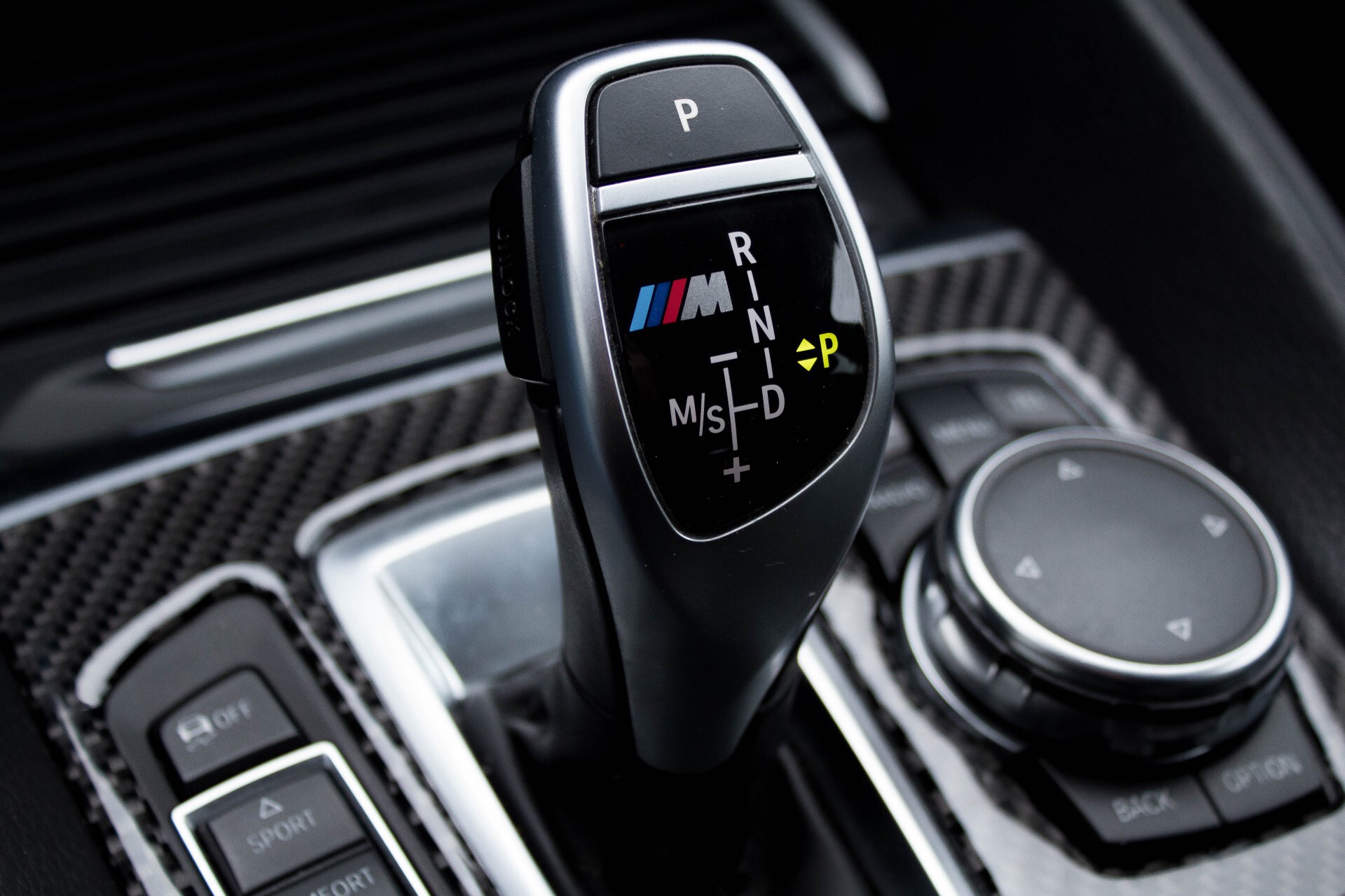 BMW X6 5.0d M Adaptive Drive/Comfortacces/Softclose/Adaptive Cruise/Standkachel/360camera/HUD/DAB Aut8 Foto 22