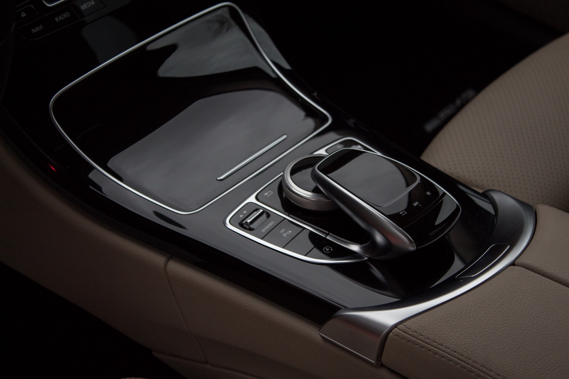 Mercedes-Benz C-Klasse 220 Bluetec Avantgarde Schuifdak/Leder/LED Intelligent Light Aut9 Foto 28