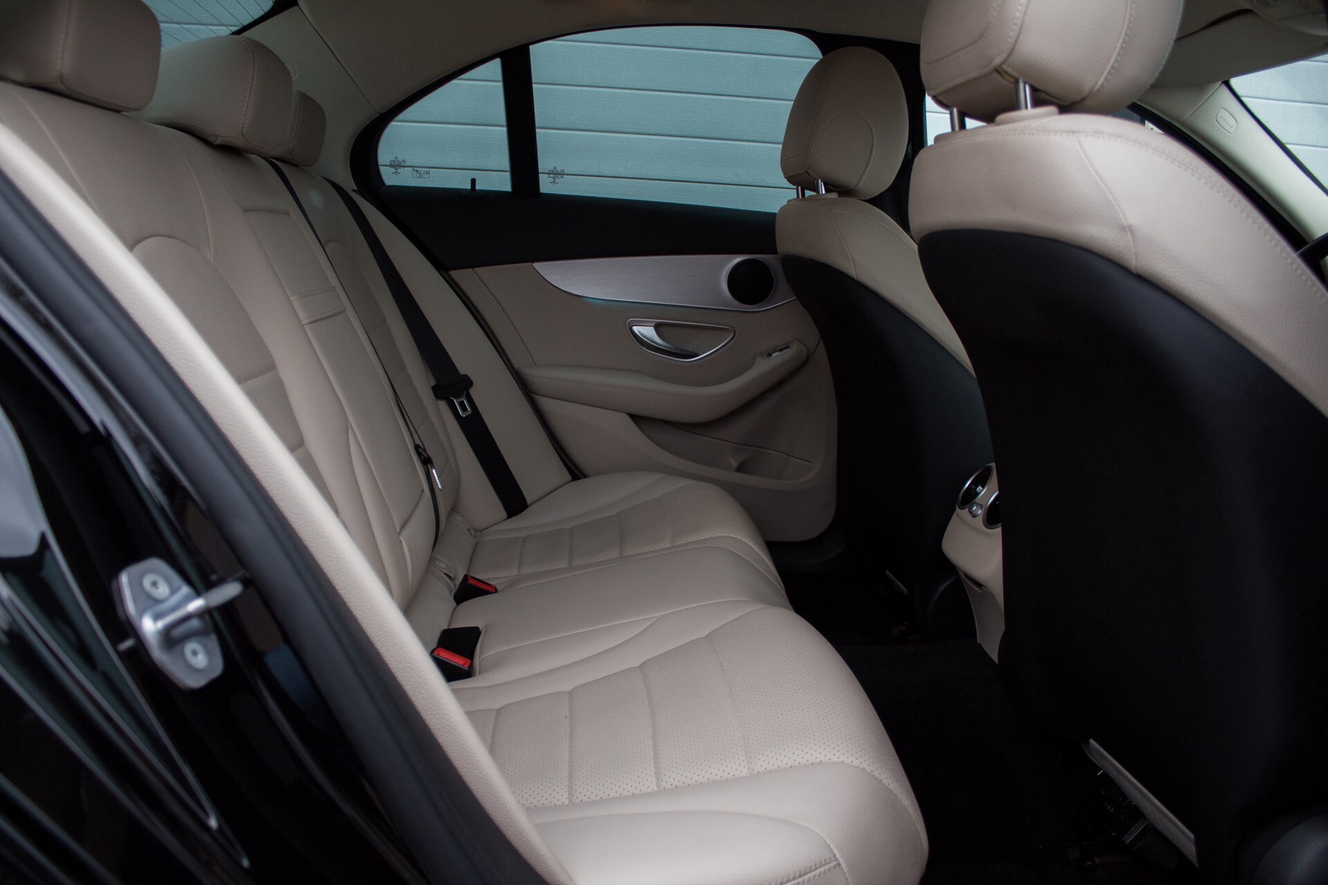 Mercedes-Benz C-Klasse 220 Bluetec Avantgarde Schuifdak/Leder/LED Intelligent Light Aut9 Foto 4