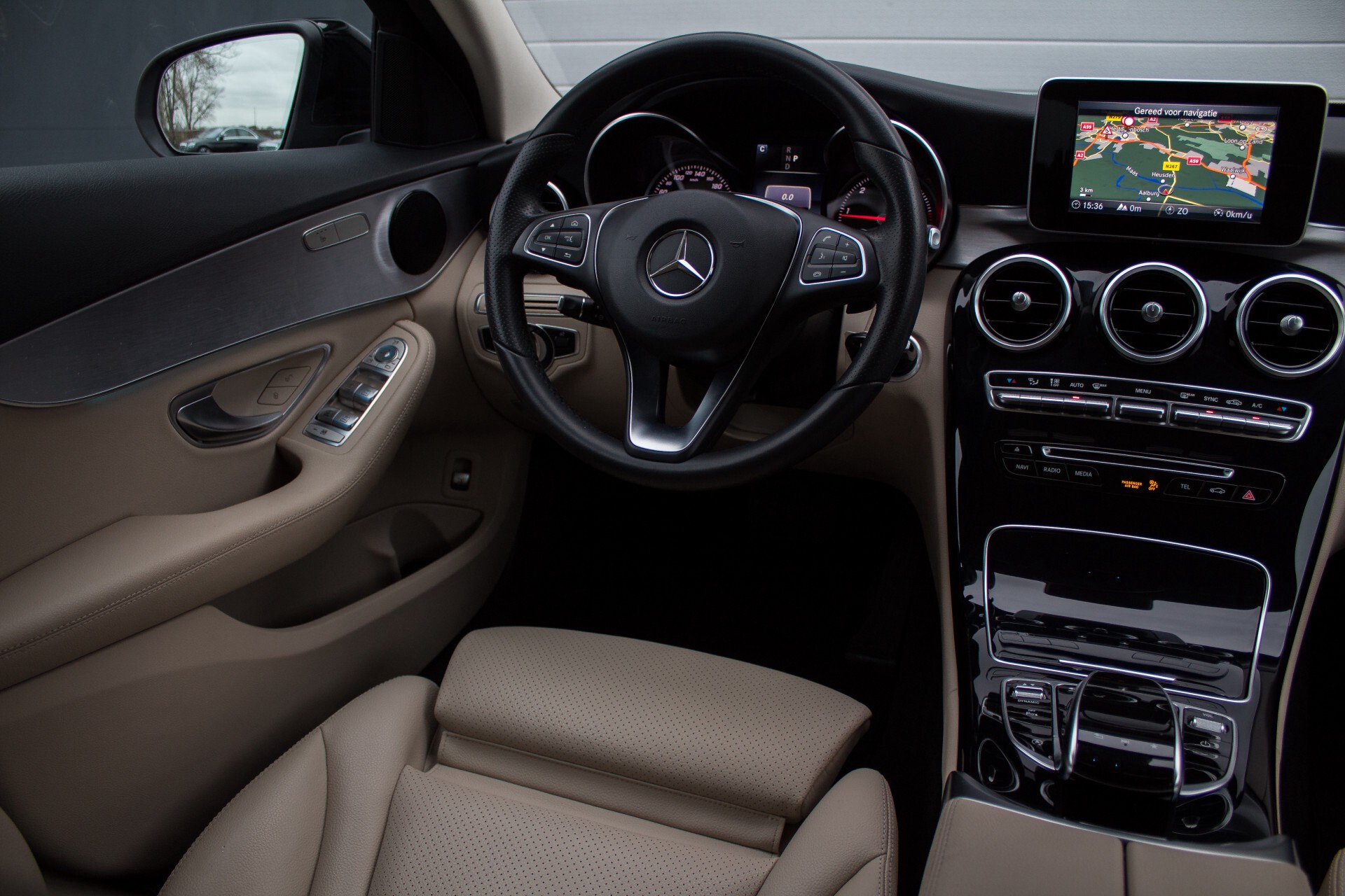 Mercedes-Benz C-Klasse 220 Bluetec Avantgarde Schuifdak/Leder/LED Intelligent Light Aut9 Foto 6