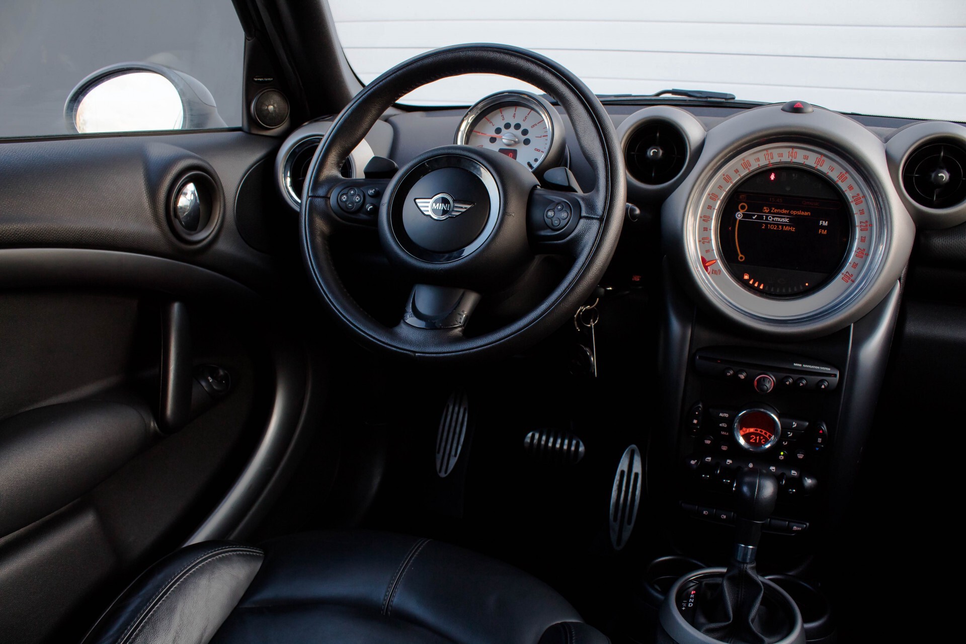 MINI Countryman 1.6 Cooper S ALL4 Chili Wired/City/Visibility/Leder/Winterset/Comfort acces Aut6 Foto 4