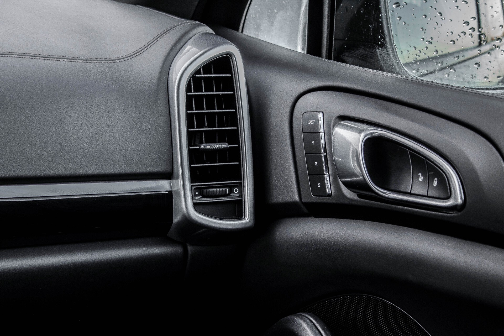 Porsche Cayenne 4.2 D S Sportdesign Adaptive 18-weg stoelen/Bose/Panorama/Blackpack Aut8 Foto 34