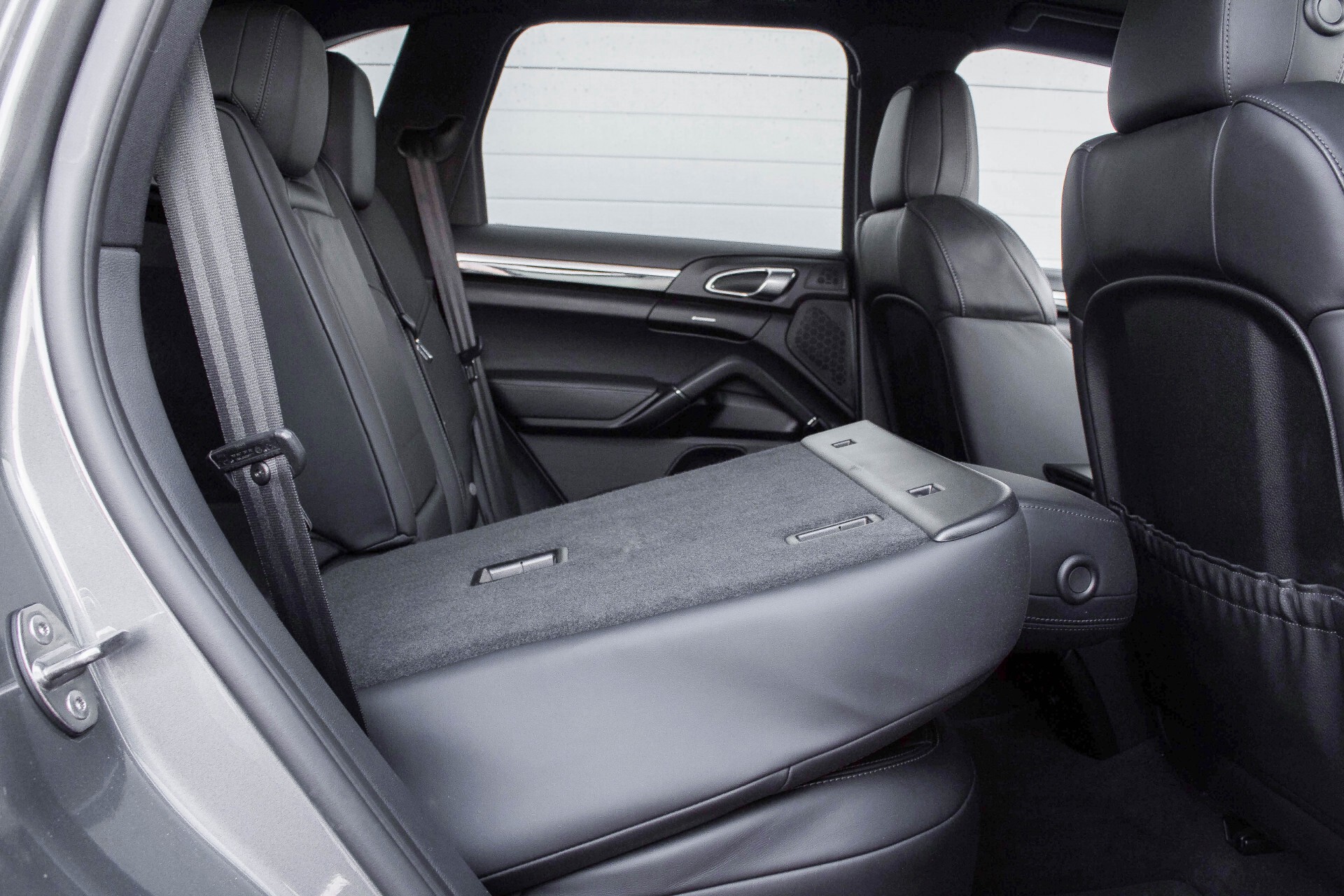 Porsche Cayenne 4.2 D S Sportdesign Adaptive 18-weg stoelen/Bose/Panorama/Blackpack Aut8 Foto 6