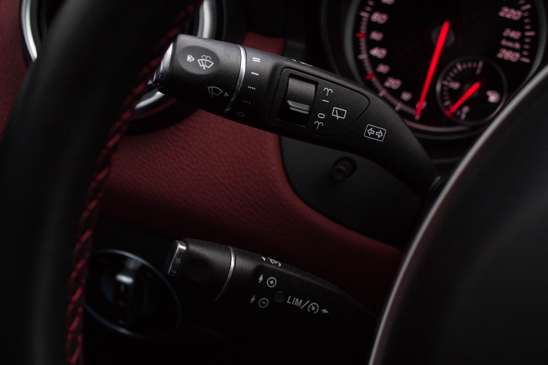 Mercedes-Benz A-Klasse 180 AMG Designoleder Night/Panorama/Camera Aut7 Foto 10