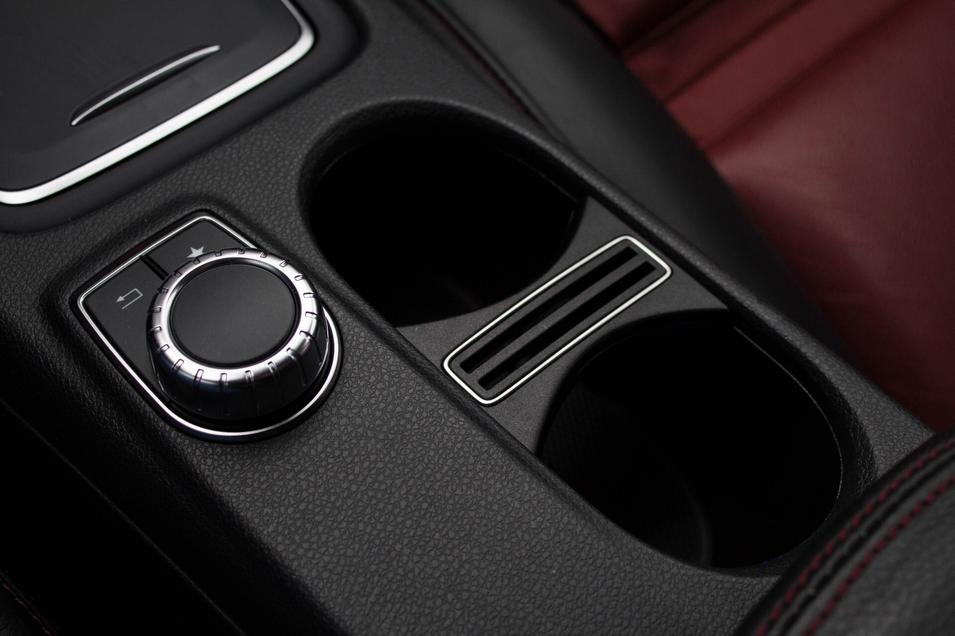 Mercedes-Benz A-Klasse 180 AMG Designoleder Night/Panorama/Camera Aut7 Foto 22