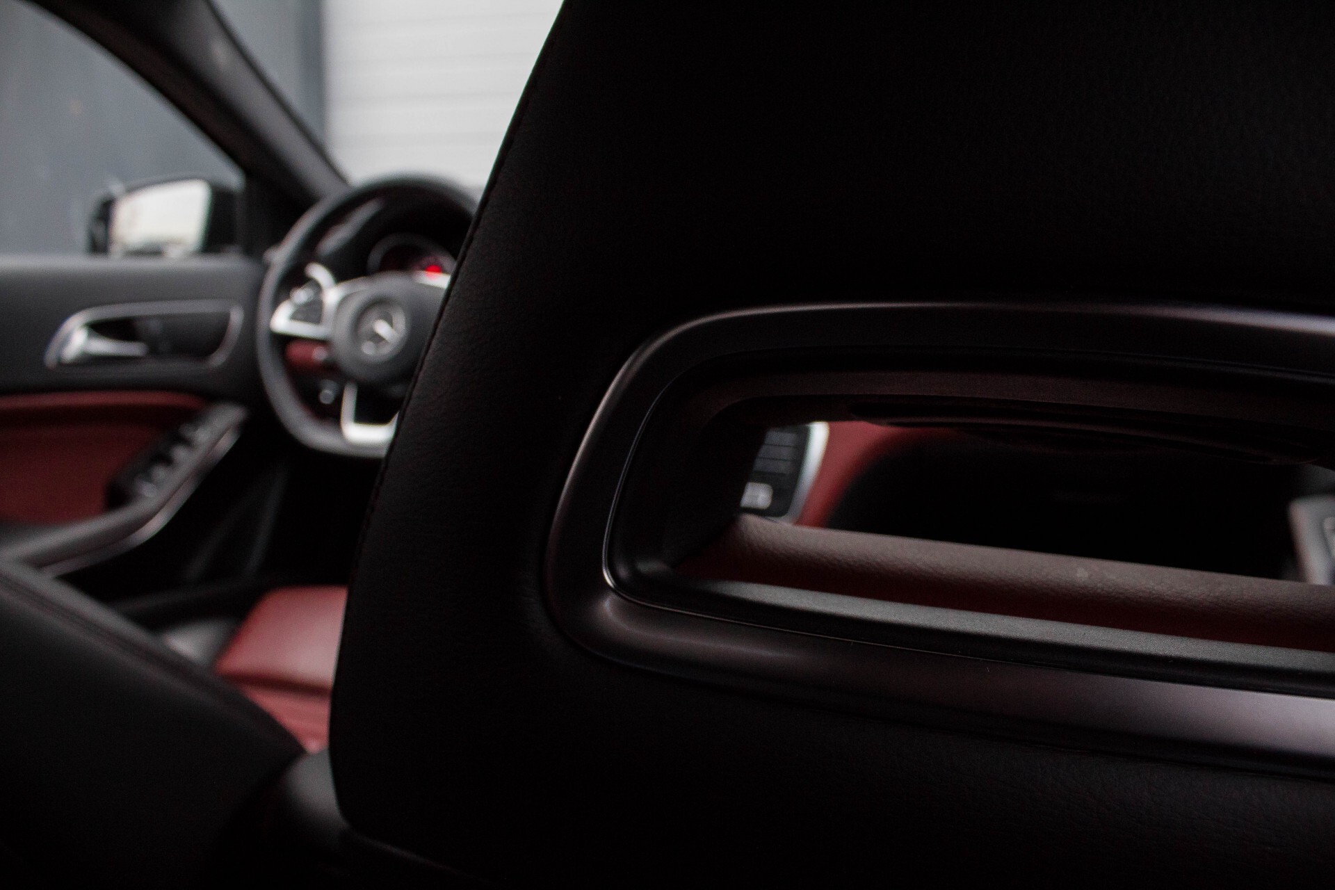 Mercedes-Benz A-Klasse 180 AMG Designoleder Night/Panorama/Camera Aut7 Foto 29