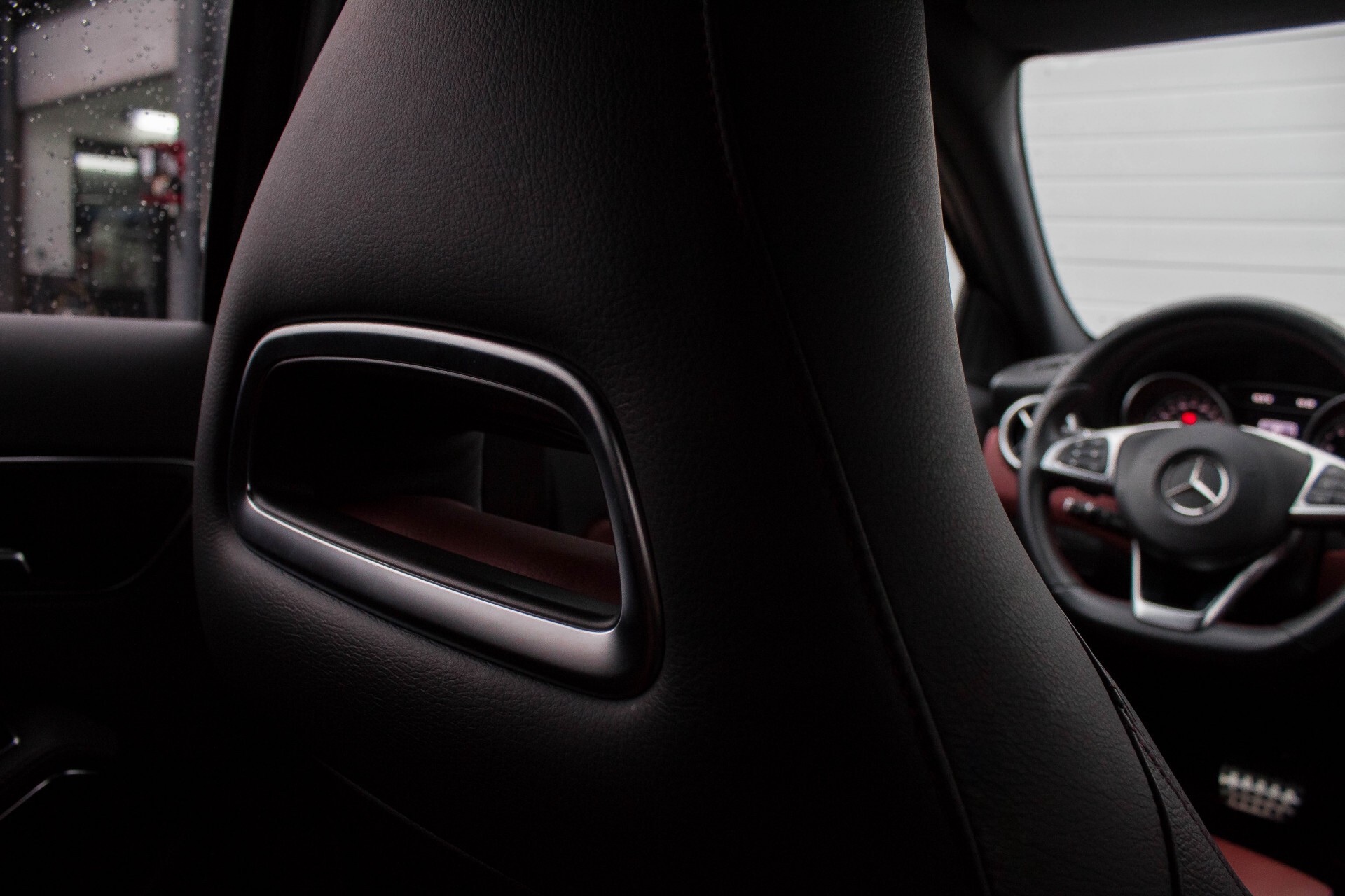Mercedes-Benz A-Klasse 180 AMG Designoleder Night/Panorama/Camera Aut7 Foto 30