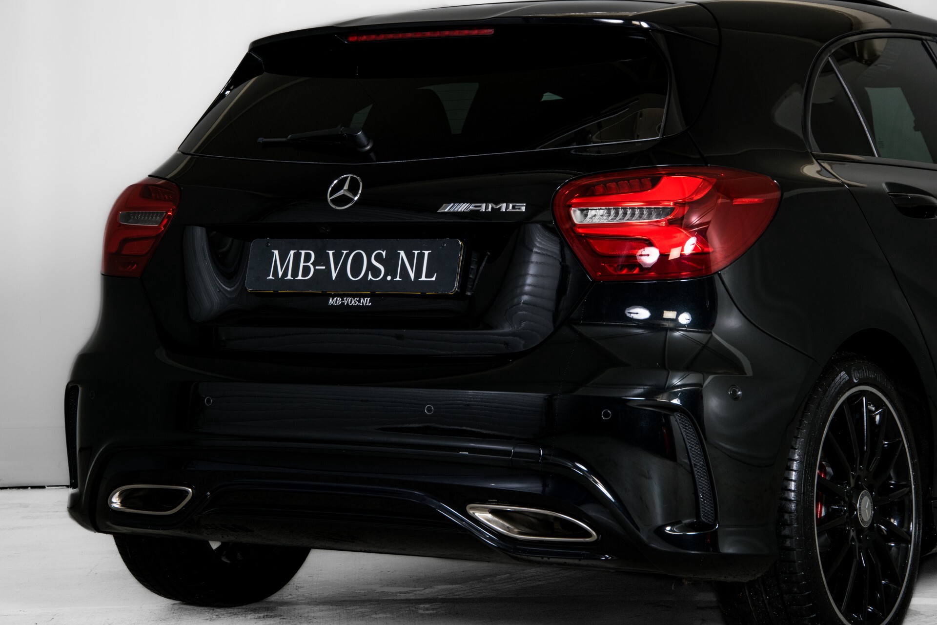 Mercedes-Benz A-Klasse 180 AMG Designoleder Night/Panorama/Camera Aut7 Foto 35