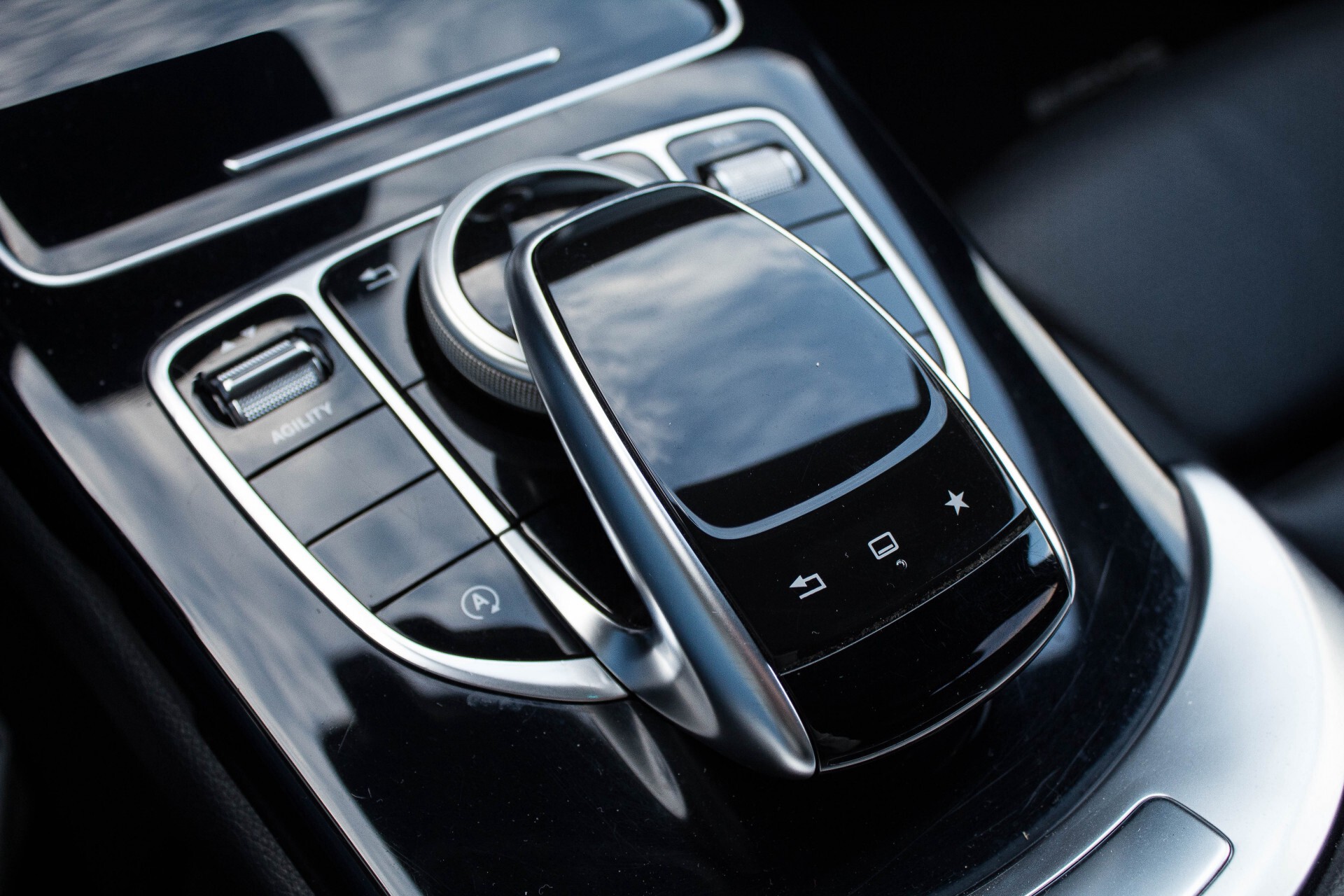 Mercedes-Benz C-Klasse Estate 250 Bluetec AMG Panorama/Distronic/Keyless/Head-Up/Burmester/Comand Aut7 Foto 18