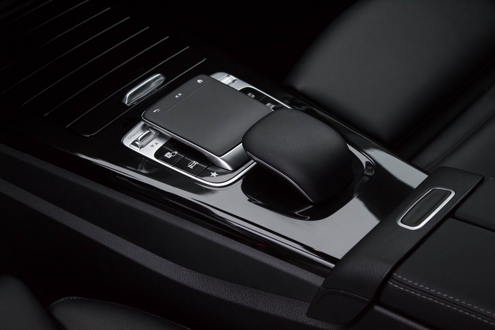 Mercedes-Benz A-Klasse 220 Progressive MBUX/Leder/Widescreen/Camera/Night/DAB+ Aut7 Foto 20