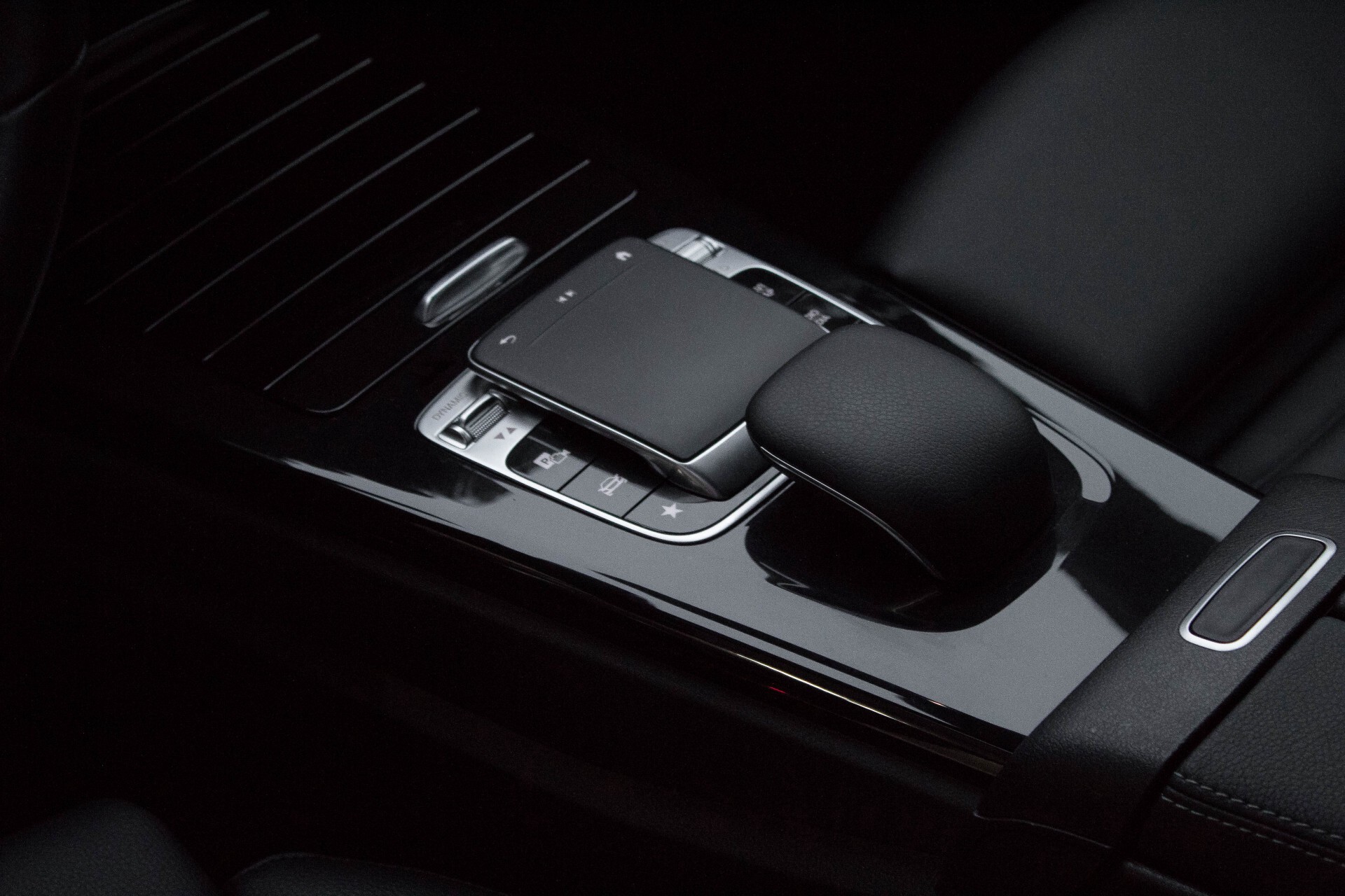 Mercedes-Benz A-Klasse 220 Progressive MBUX/Leder/Widescreen/Camera/Night/DAB+ Aut7 Foto 22