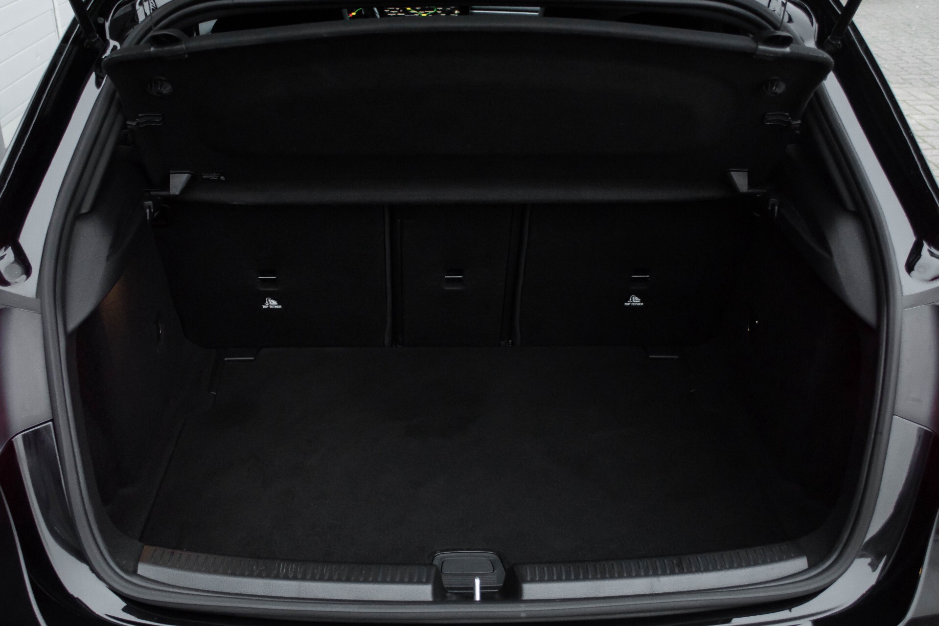 Mercedes-Benz A-Klasse 220 Progressive MBUX/Leder/Widescreen/Camera/Night/DAB+ Aut7 Foto 29