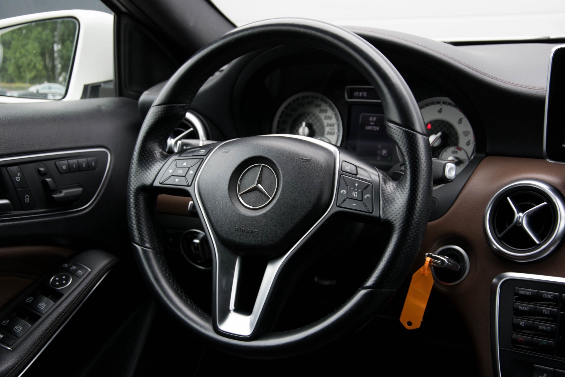 Mercedes-Benz A-Klasse 200 Cdi AMG Panorama/Exclusive/Memory/Camera Aut7 Foto 7