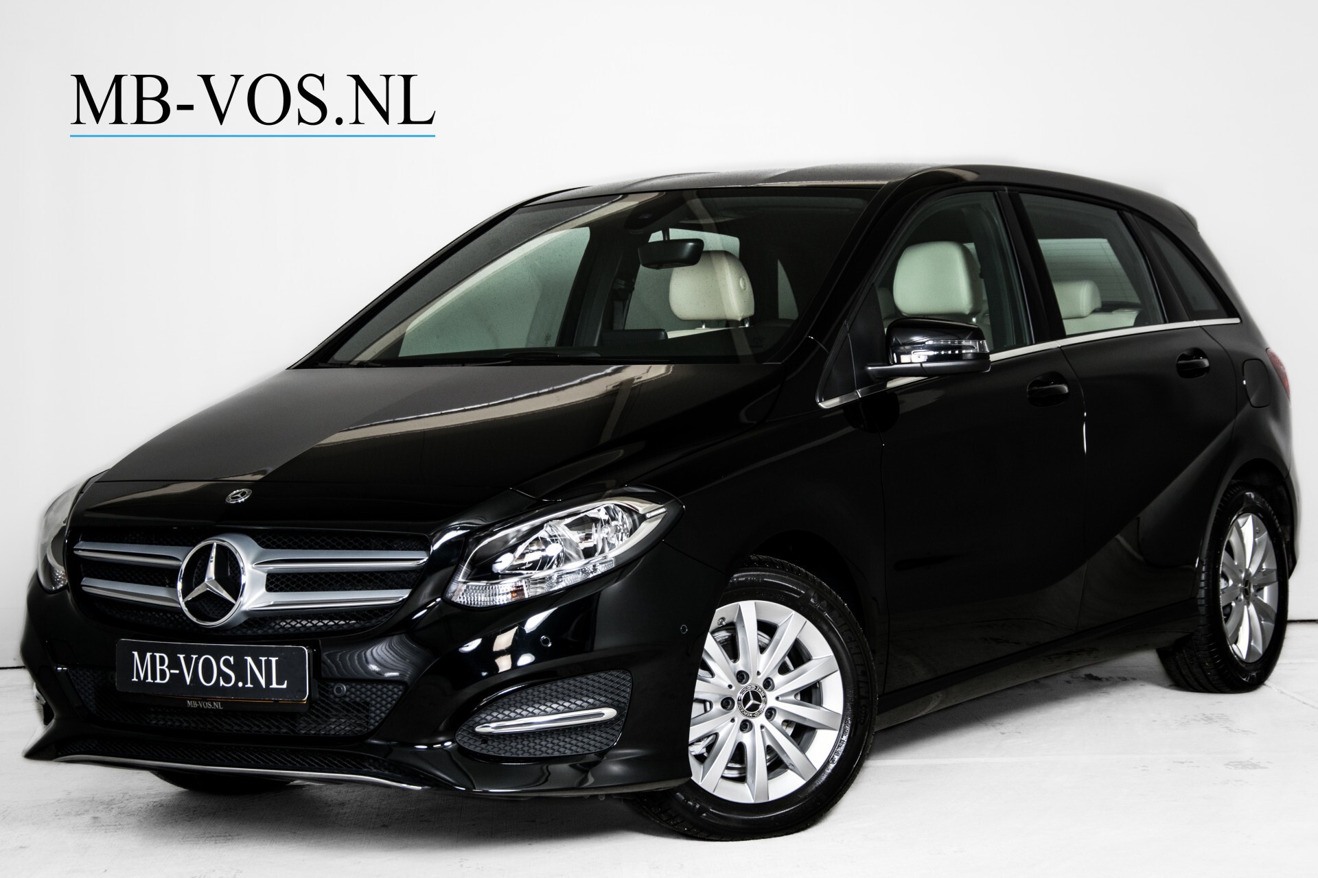 Mercedes-Benz B-Klasse 180 Style Leder/Navi/Keyless/Verwarmde Stln Aut7 Foto 1