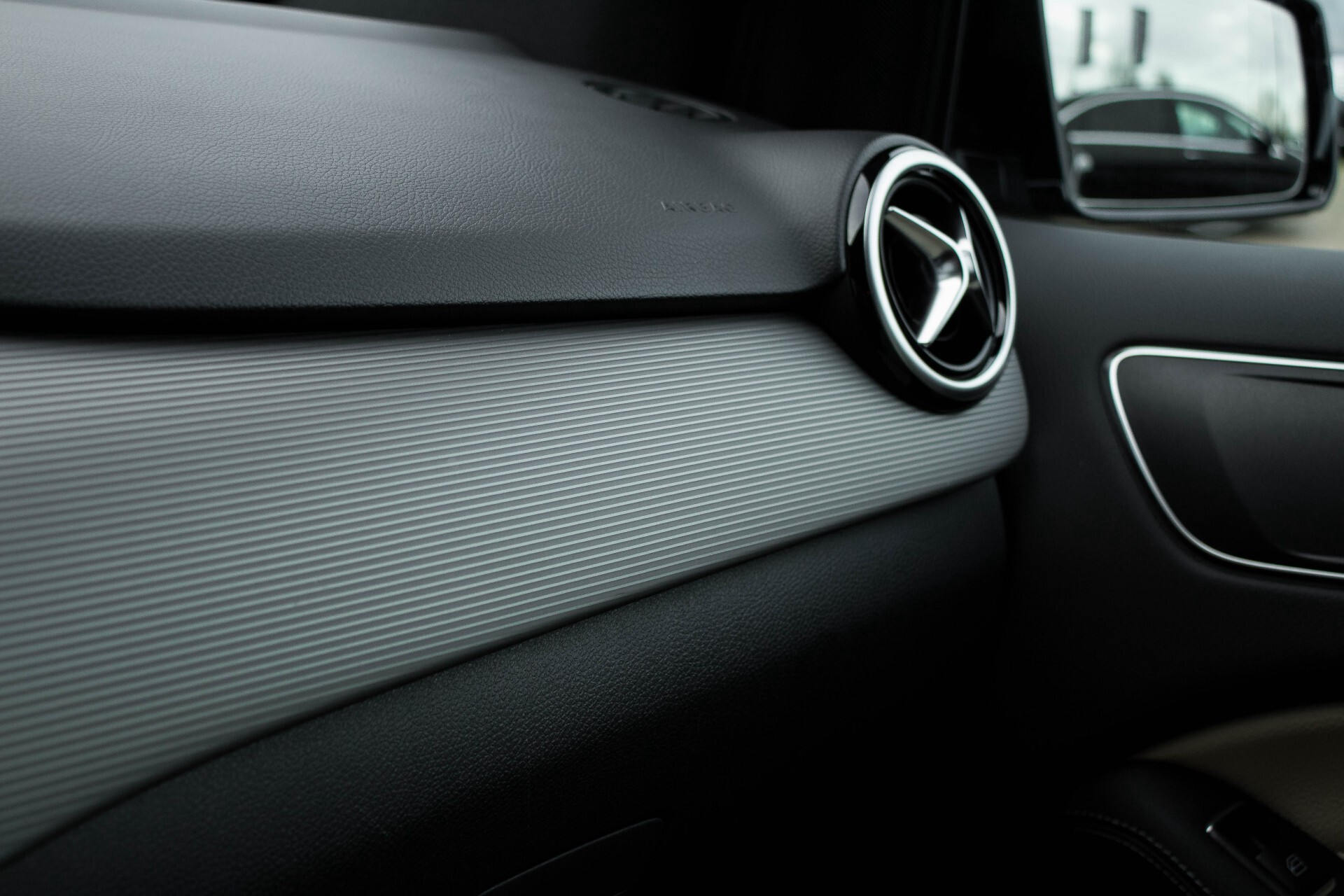 Mercedes-Benz B-Klasse 180 Style Leder/Navi/Keyless/Verwarmde Stln Aut7 Foto 16