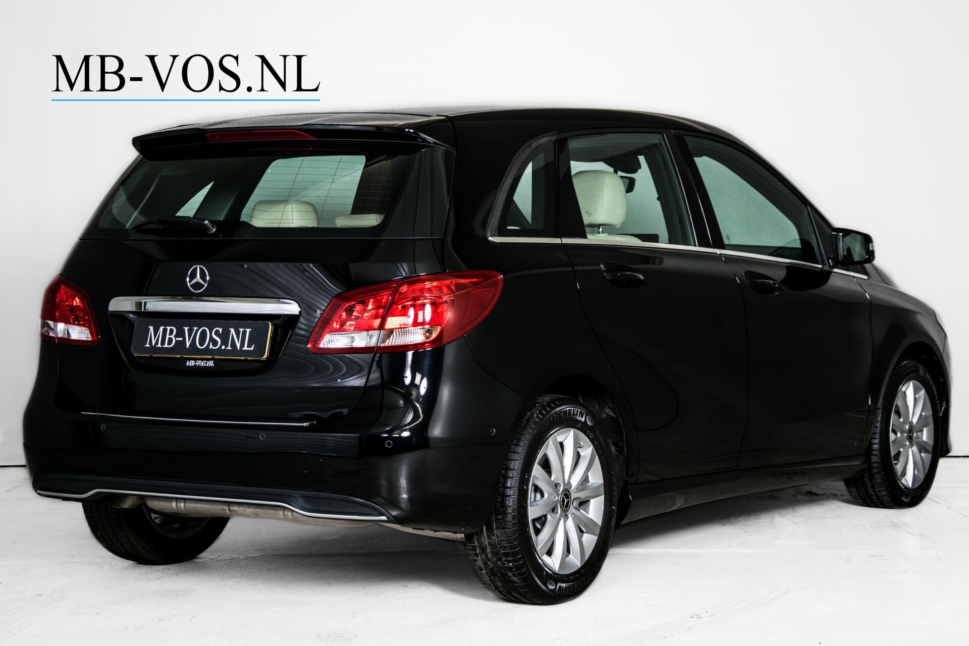 Mercedes-Benz B-Klasse 180 Style Leder/Navi/Keyless/Verwarmde Stln Aut7 Foto 2