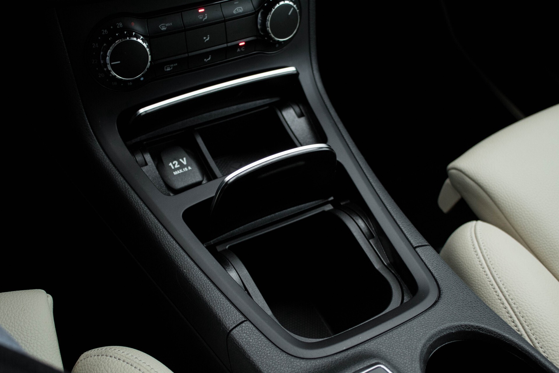 Mercedes-Benz B-Klasse 180 Style Leder/Navi/Keyless/Verwarmde Stln Aut7 Foto 21