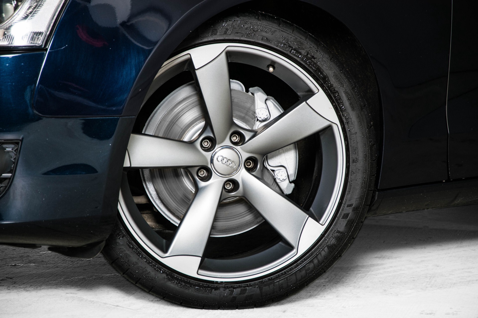 Audi A5 Sportback 2.0 TFSI Adaptive Cruise/Bang&Olufsen/Xenon/19"Rotor Aut Foto 27