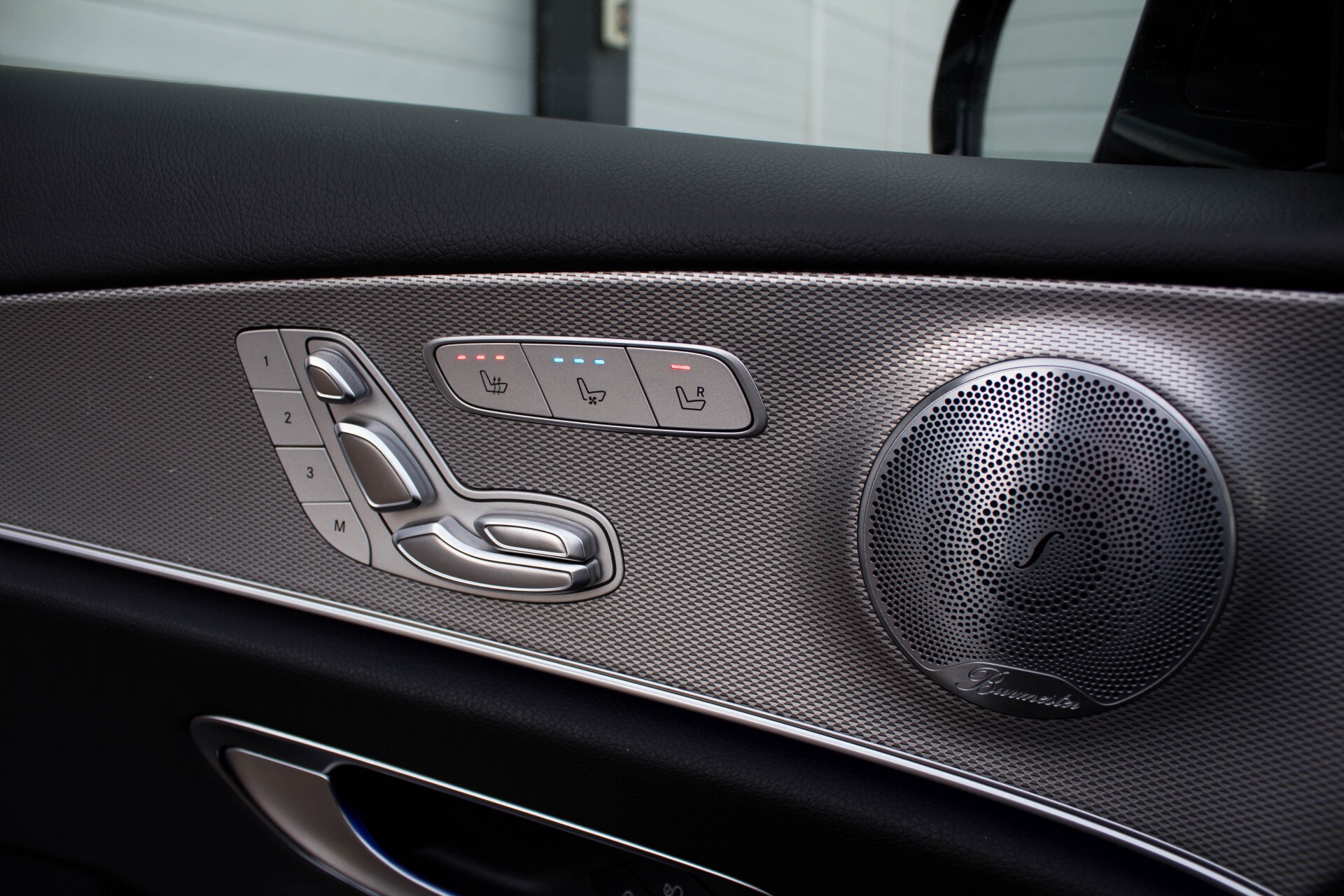 Mercedes-Benz E-Klasse 350 d AMG Luchtvering/Panorama/Distronic/Keyless/Widescreen/Burmester/Memory Aut9 Foto 24