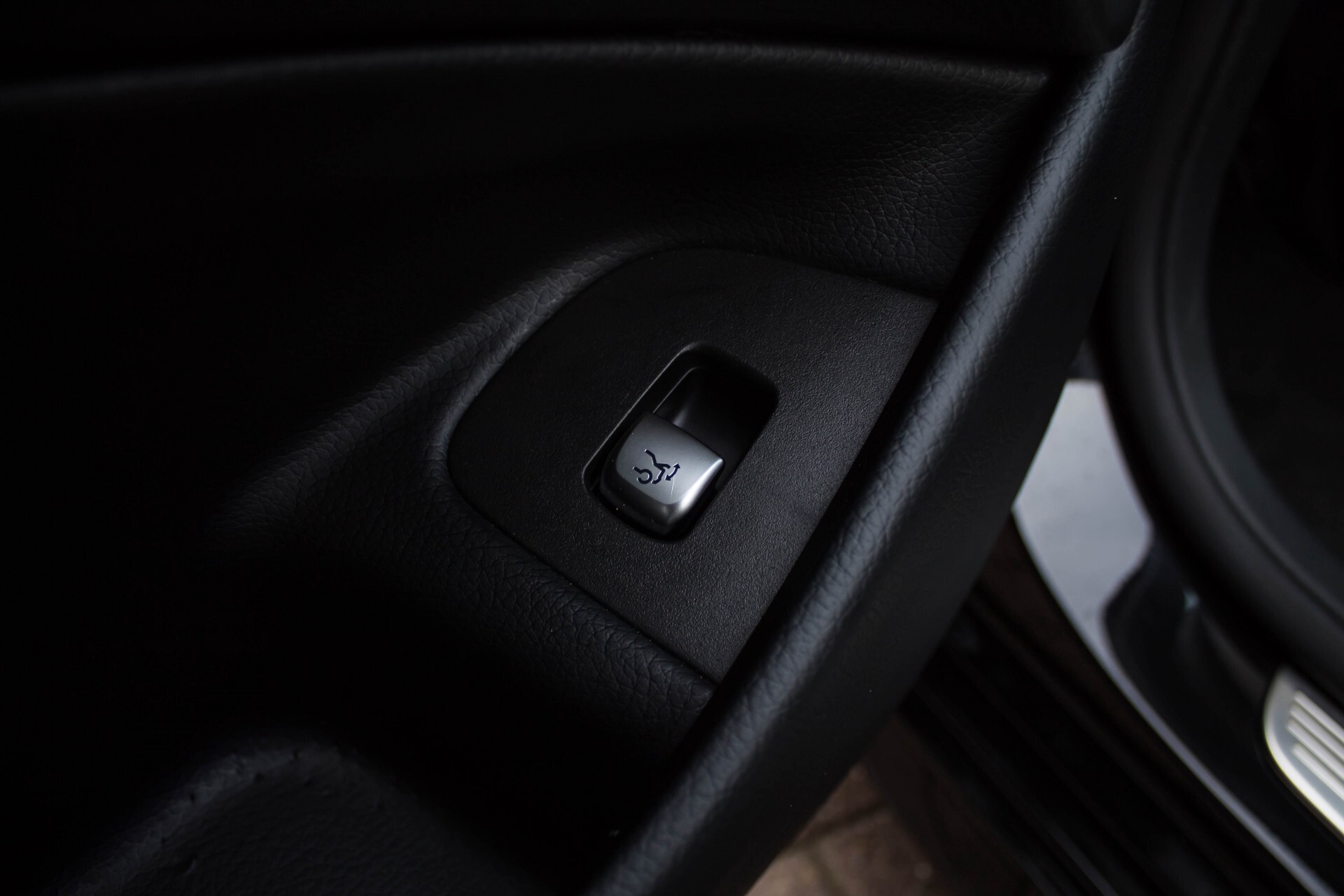 Mercedes-Benz E-Klasse 350 d AMG Luchtvering/Panorama/Distronic/Keyless/Widescreen/Burmester/Memory Aut9 Foto 26