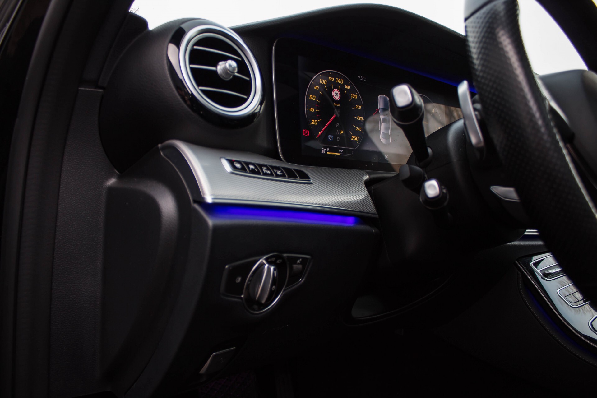 Mercedes-Benz E-Klasse 350 d AMG Luchtvering/Panorama/Distronic/Keyless/Widescreen/Burmester/Memory Aut9 Foto 27