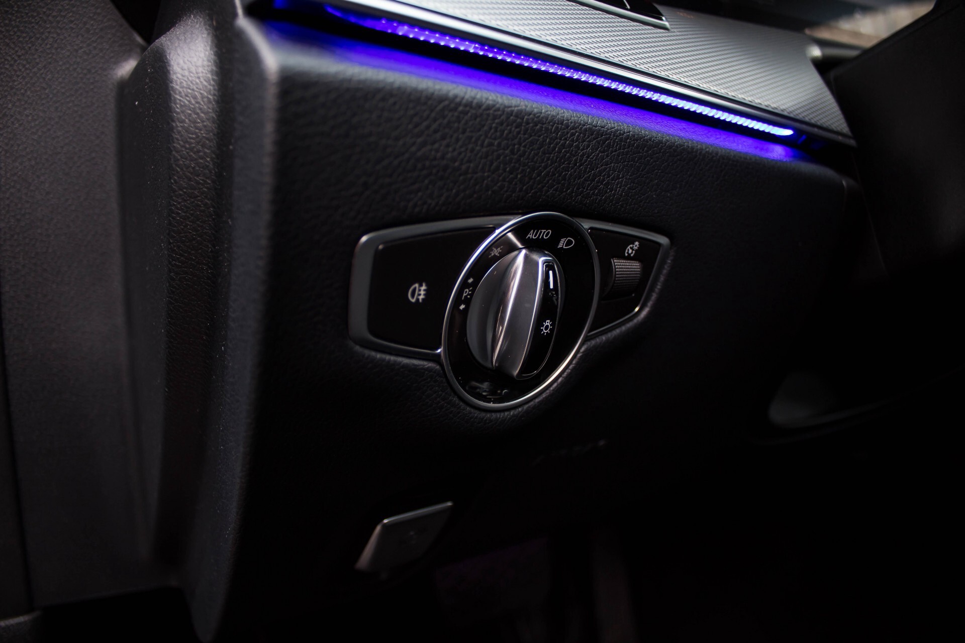 Mercedes-Benz E-Klasse 350 d AMG Luchtvering/Panorama/Distronic/Keyless/Widescreen/Burmester/Memory Aut9 Foto 28