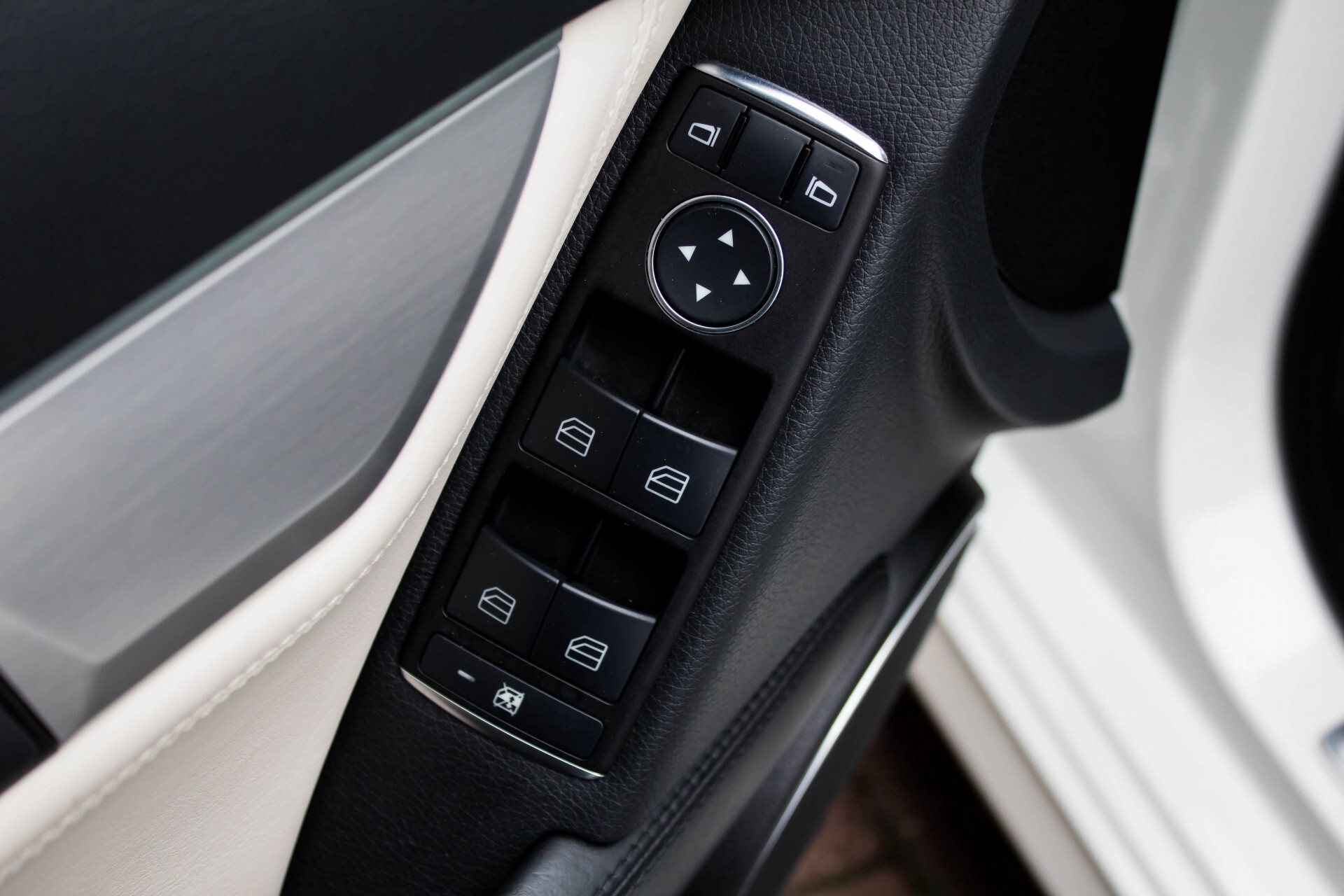 Mercedes-Benz C-Klasse Estate 350 AMG Panorama Designo lak+leder Aut7 Foto 22