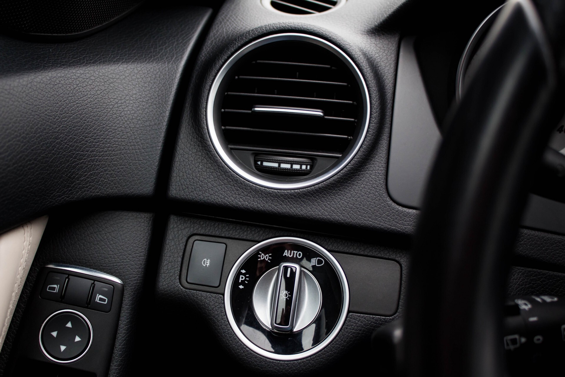 Mercedes-Benz C-Klasse Estate 350 AMG Panorama Designo lak+leder Aut7 Foto 27