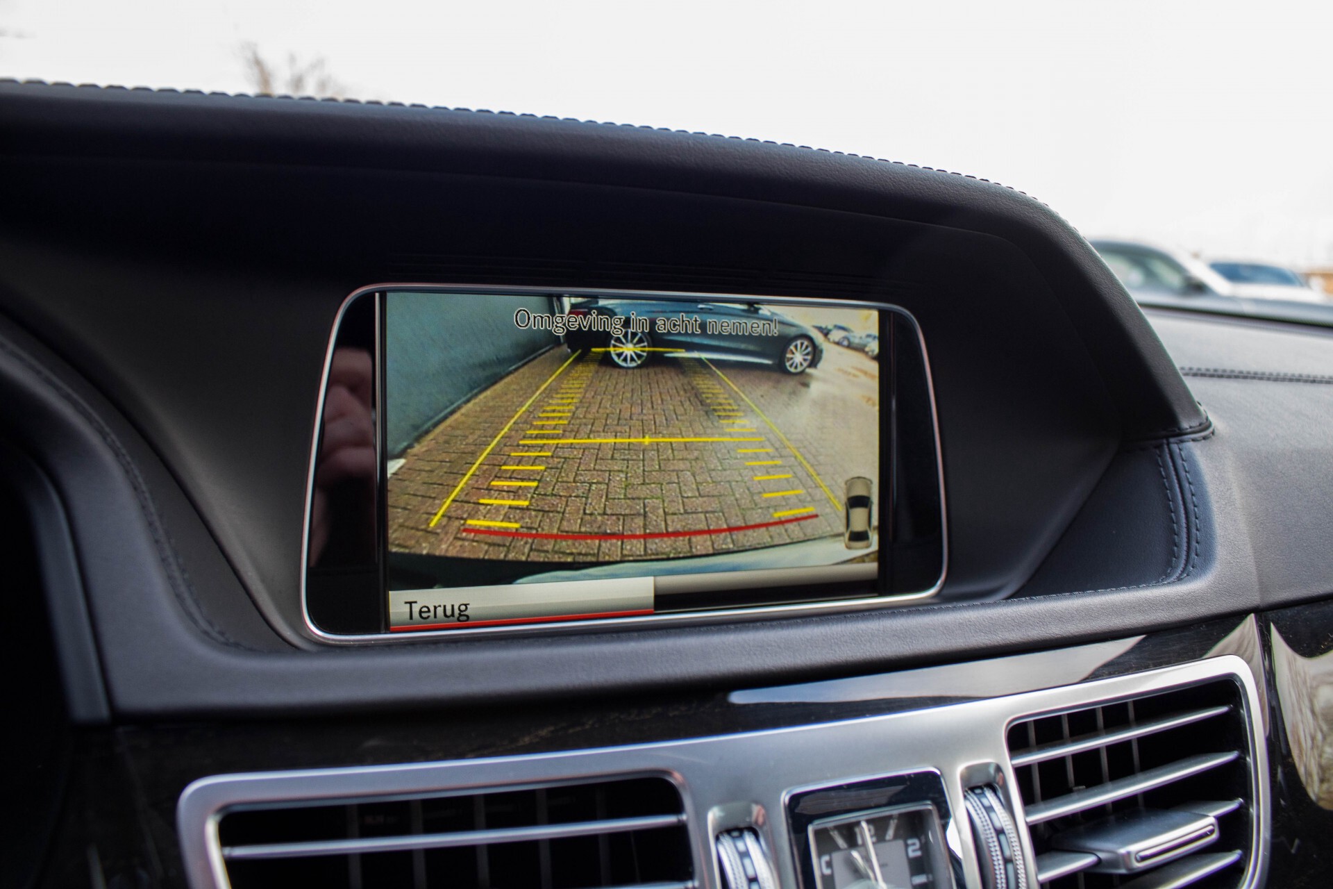 Mercedes-Benz E-Klasse 63 AMG S 4-M Panorama/Distronic/Keyless/Harman-Kardon/V-Max Aut7 Foto 15