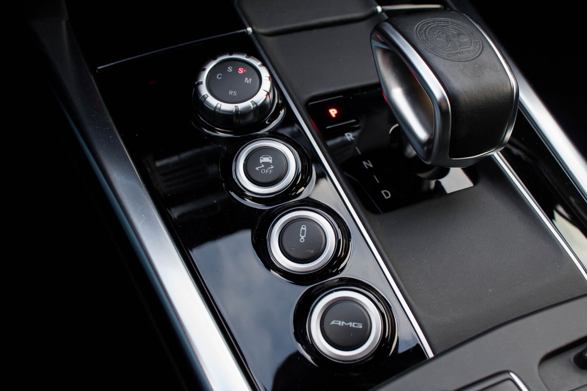 Mercedes-Benz E-Klasse 63 AMG S 4-M Panorama/Distronic/Keyless/Harman-Kardon/V-Max Aut7 Foto 20