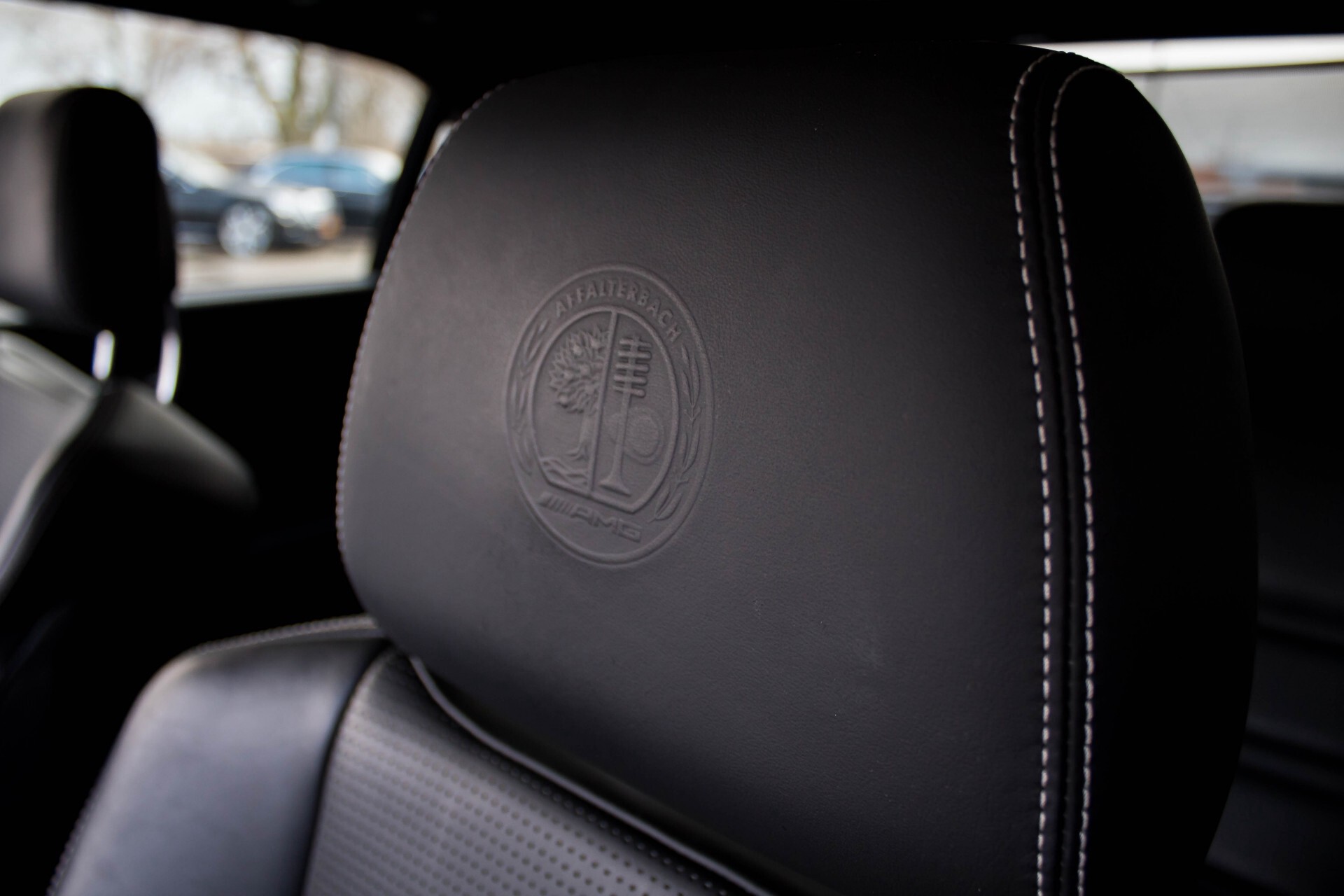 Mercedes-Benz E-Klasse 63 AMG S 4-M Panorama/Distronic/Keyless/Harman-Kardon/V-Max Aut7 Foto 28