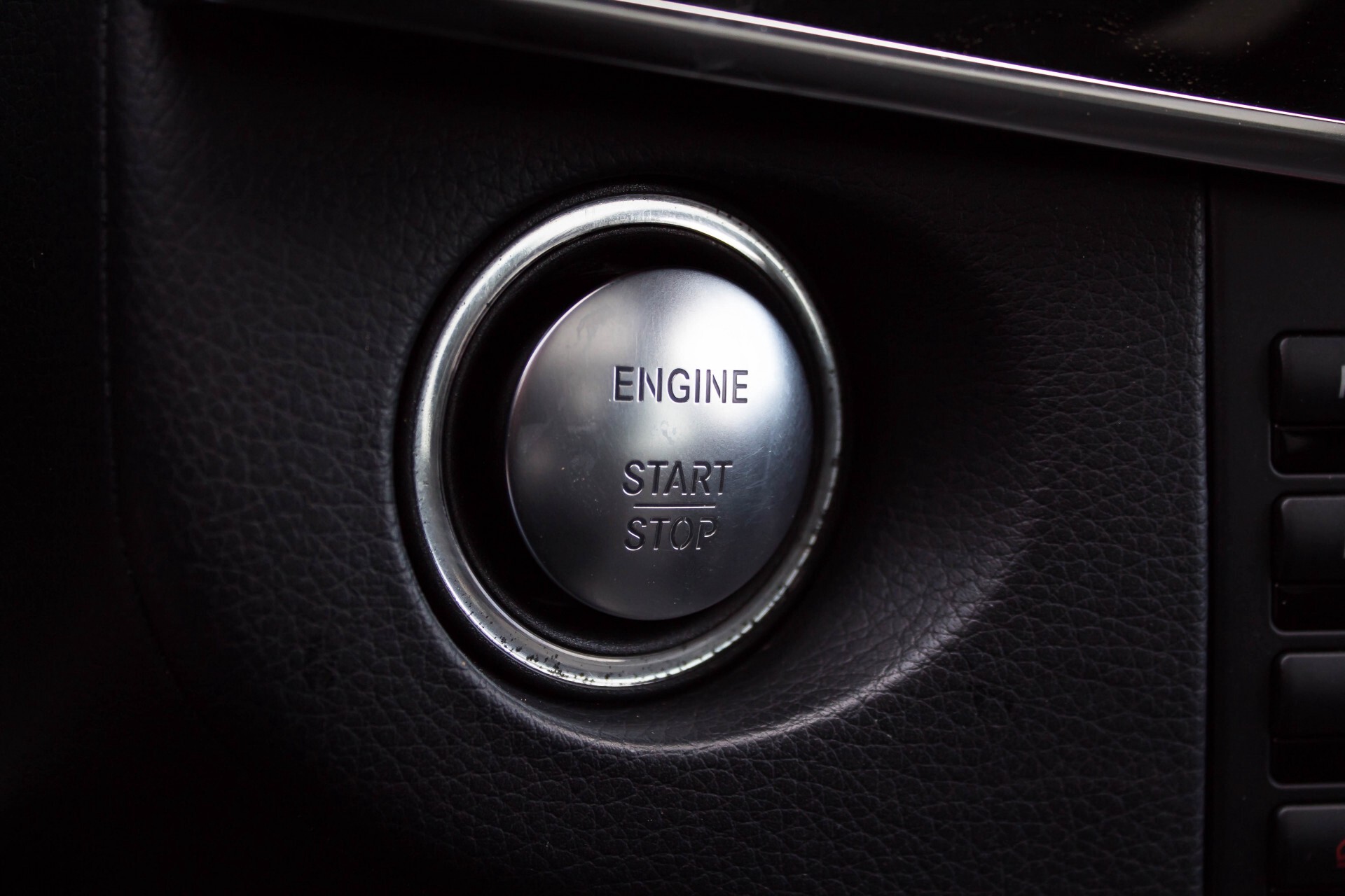 Mercedes-Benz E-Klasse 63 AMG S 4-M Panorama/Distronic/Keyless/Harman-Kardon/V-Max Aut7 Foto 34