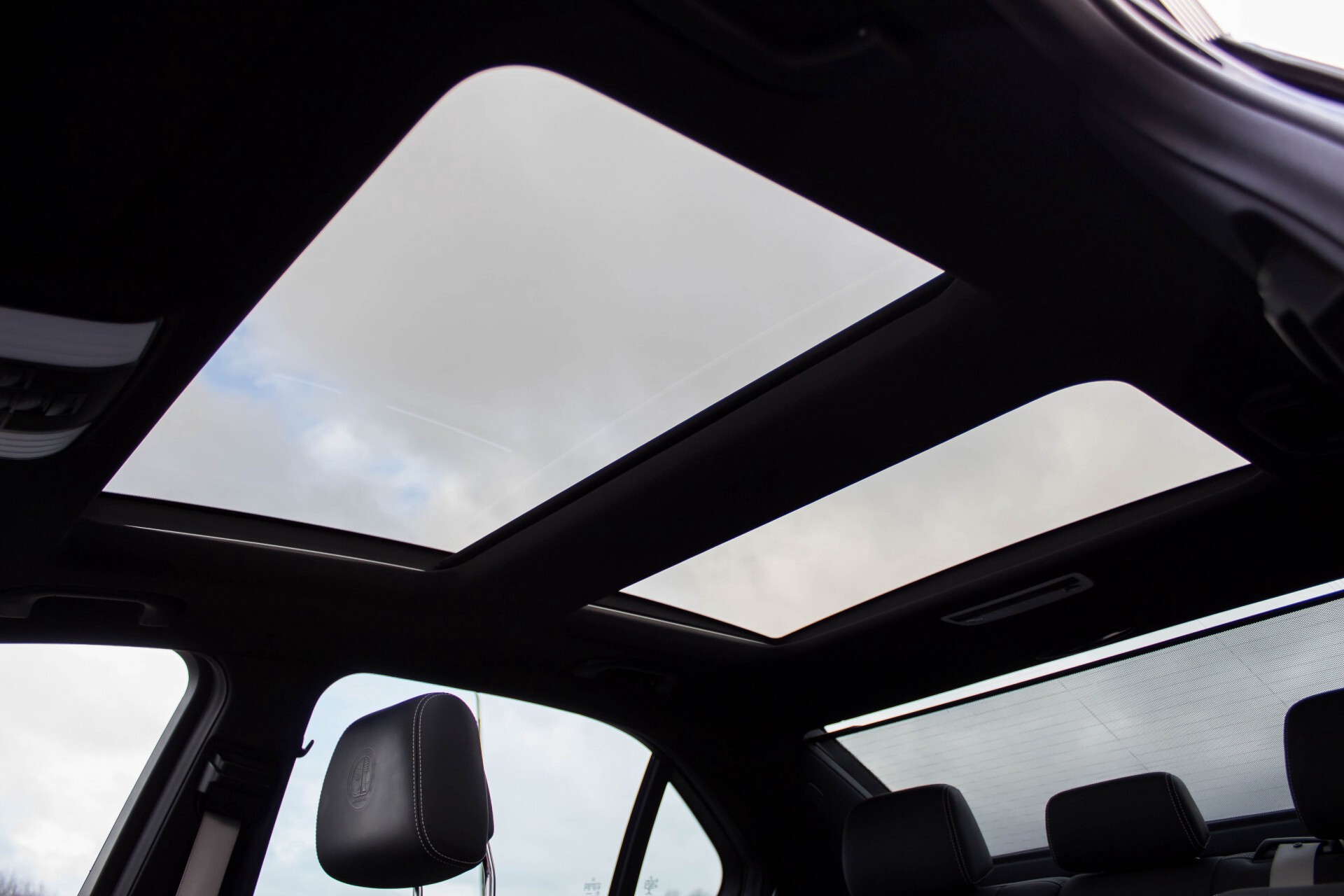 Mercedes-Benz E-Klasse 63 AMG S 4-M Panorama/Distronic/Keyless/Harman-Kardon/V-Max Aut7 Foto 37