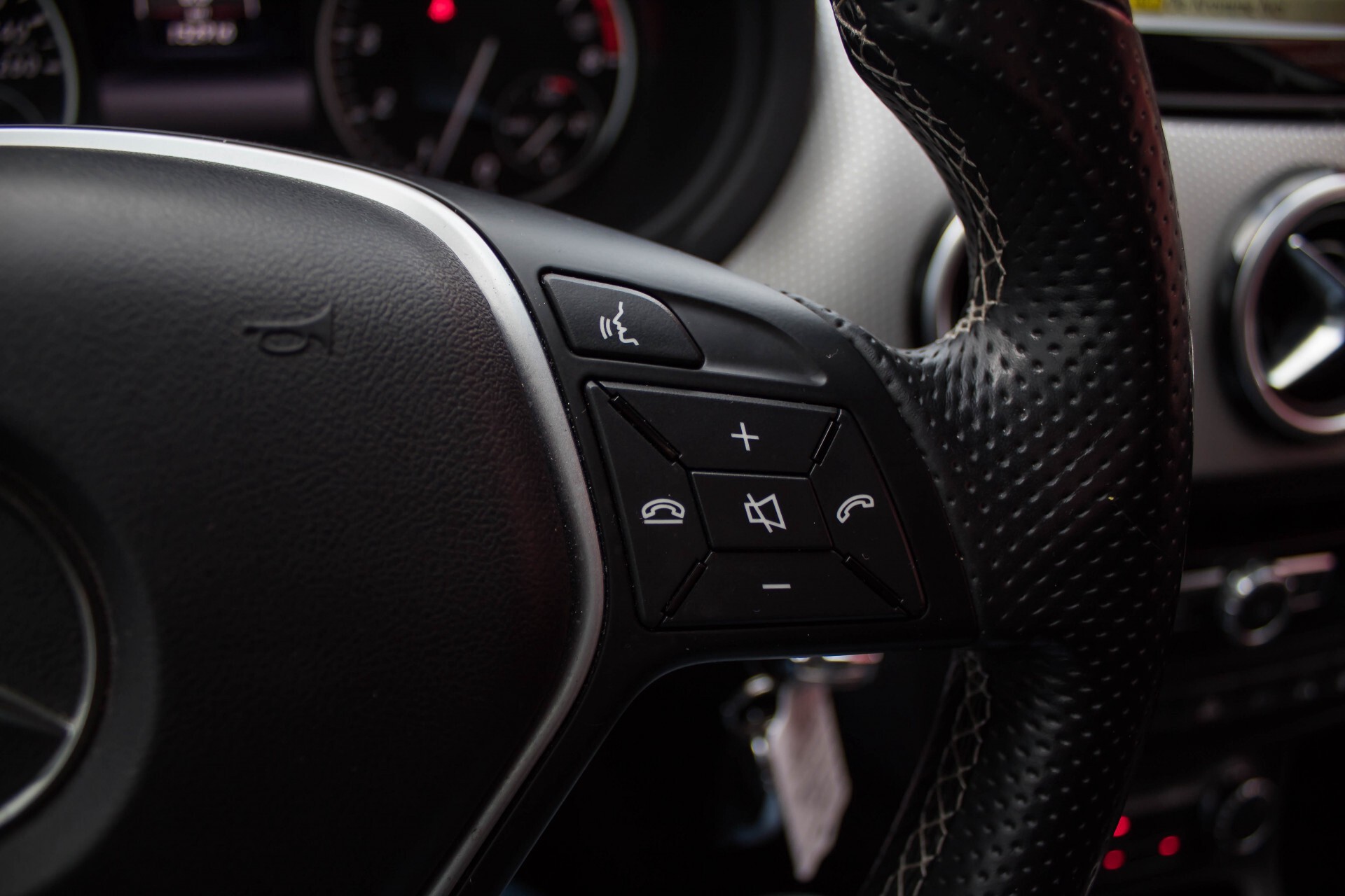 Mercedes-Benz B-Klasse 200 Sport Navi/Bi-xenon/Wegklapbare trekhaak Foto 13