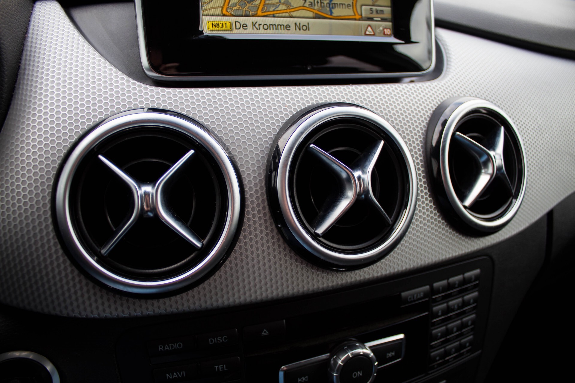 Mercedes-Benz B-Klasse 200 Sport Navi/Bi-xenon/Wegklapbare trekhaak Foto 16