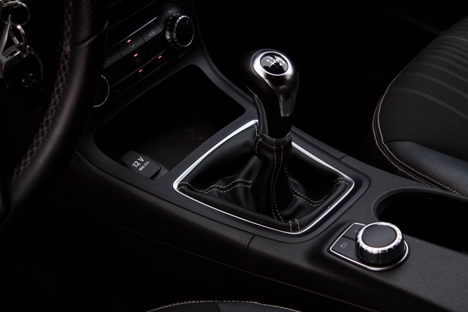 Mercedes-Benz B-Klasse 200 Sport Navi/Bi-xenon/Wegklapbare trekhaak Foto 21