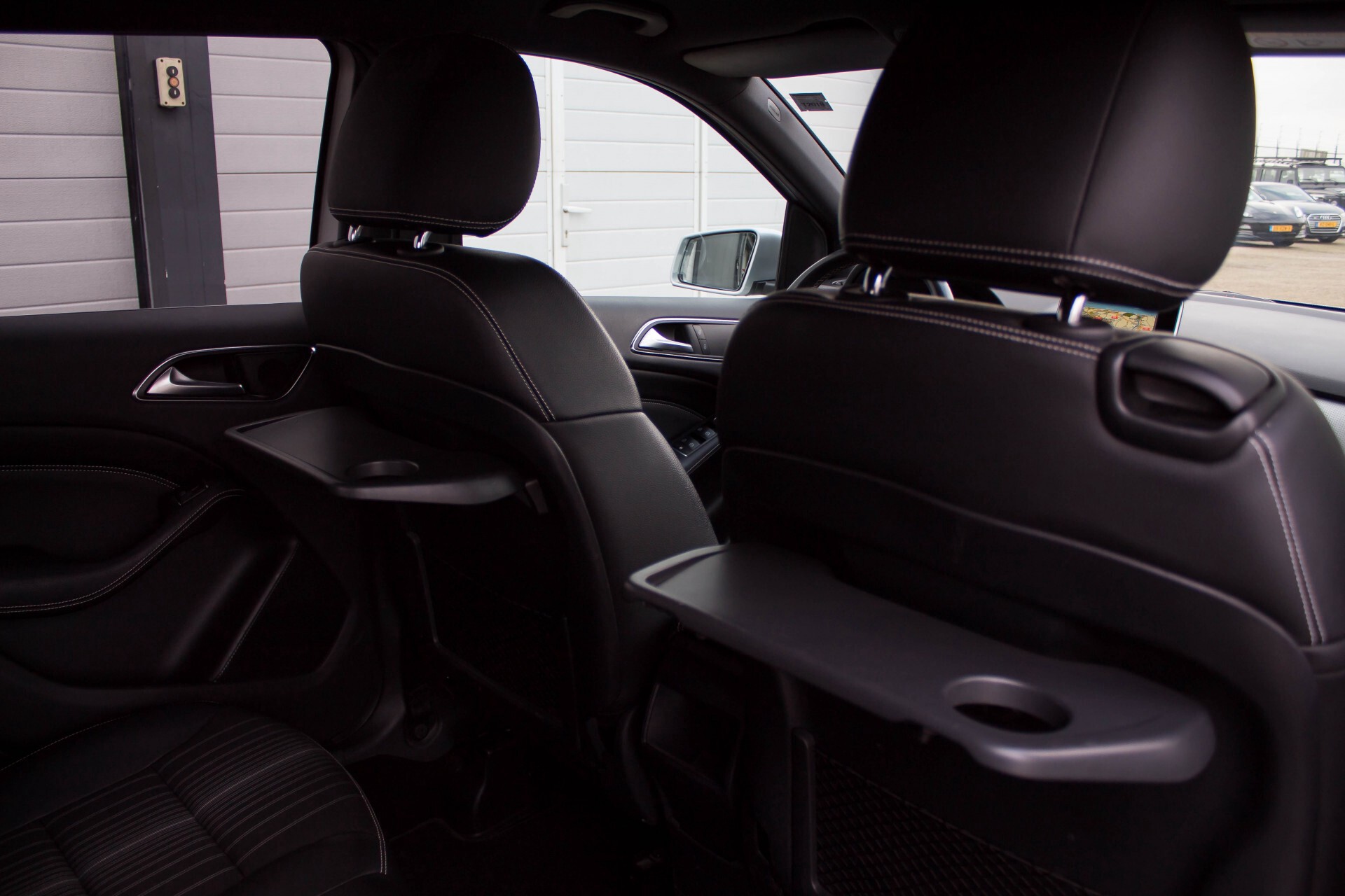 Mercedes-Benz B-Klasse 200 Sport Navi/Bi-xenon/Wegklapbare trekhaak Foto 26