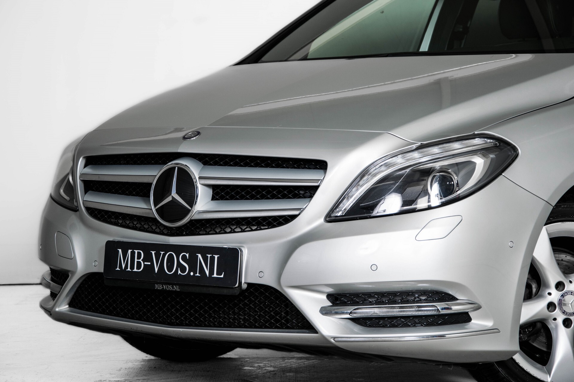 Mercedes-Benz B-Klasse 200 Sport Navi/Bi-xenon/Wegklapbare trekhaak Foto 32