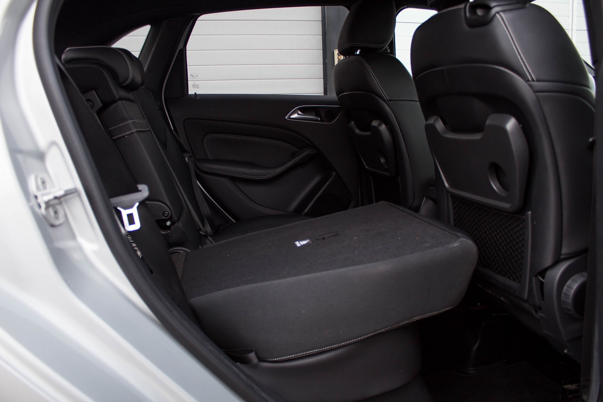 Mercedes-Benz B-Klasse 200 Sport Navi/Bi-xenon/Wegklapbare trekhaak Foto 6