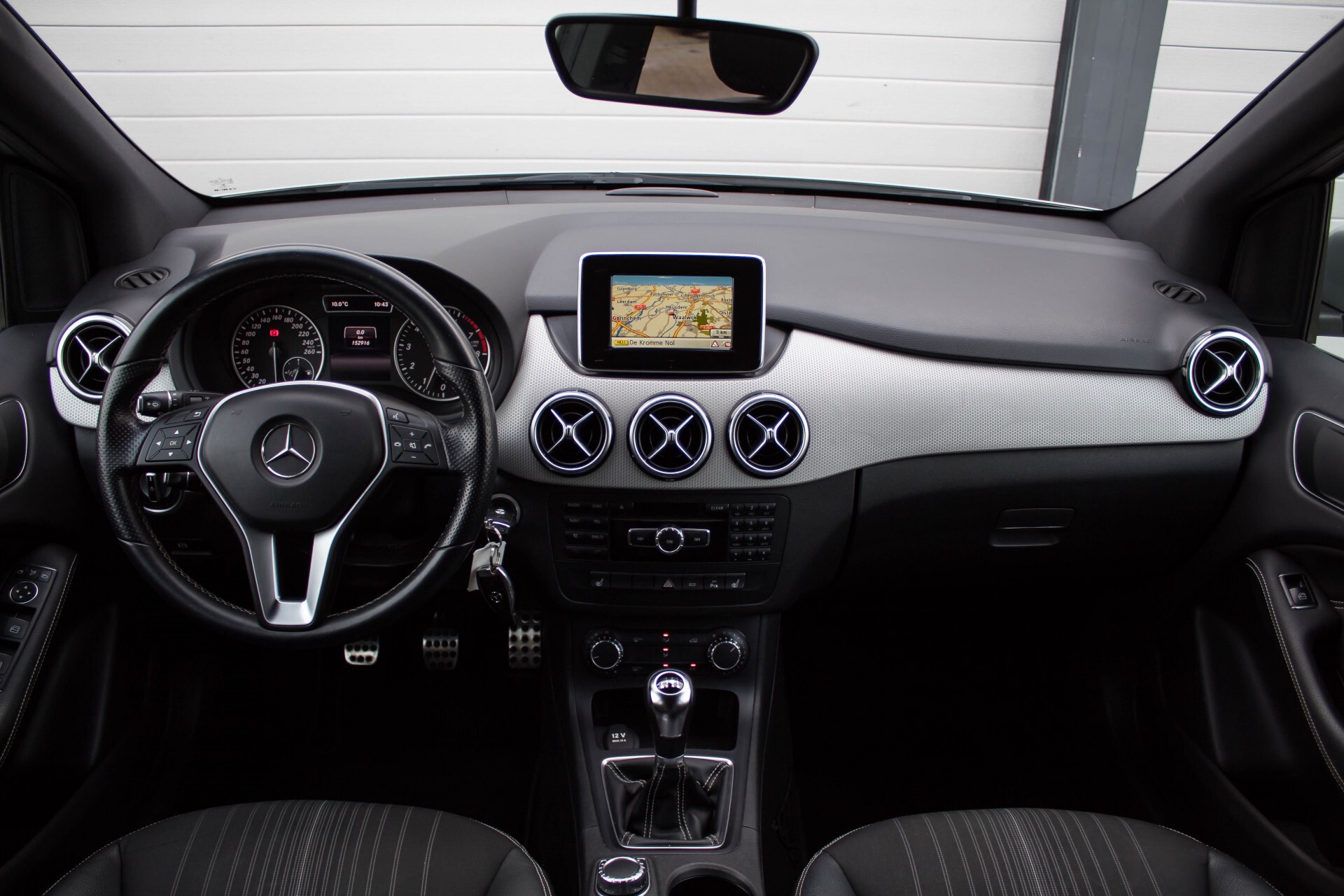 Mercedes-Benz B-Klasse 200 Sport Navi/Bi-xenon/Wegklapbare trekhaak Foto 7