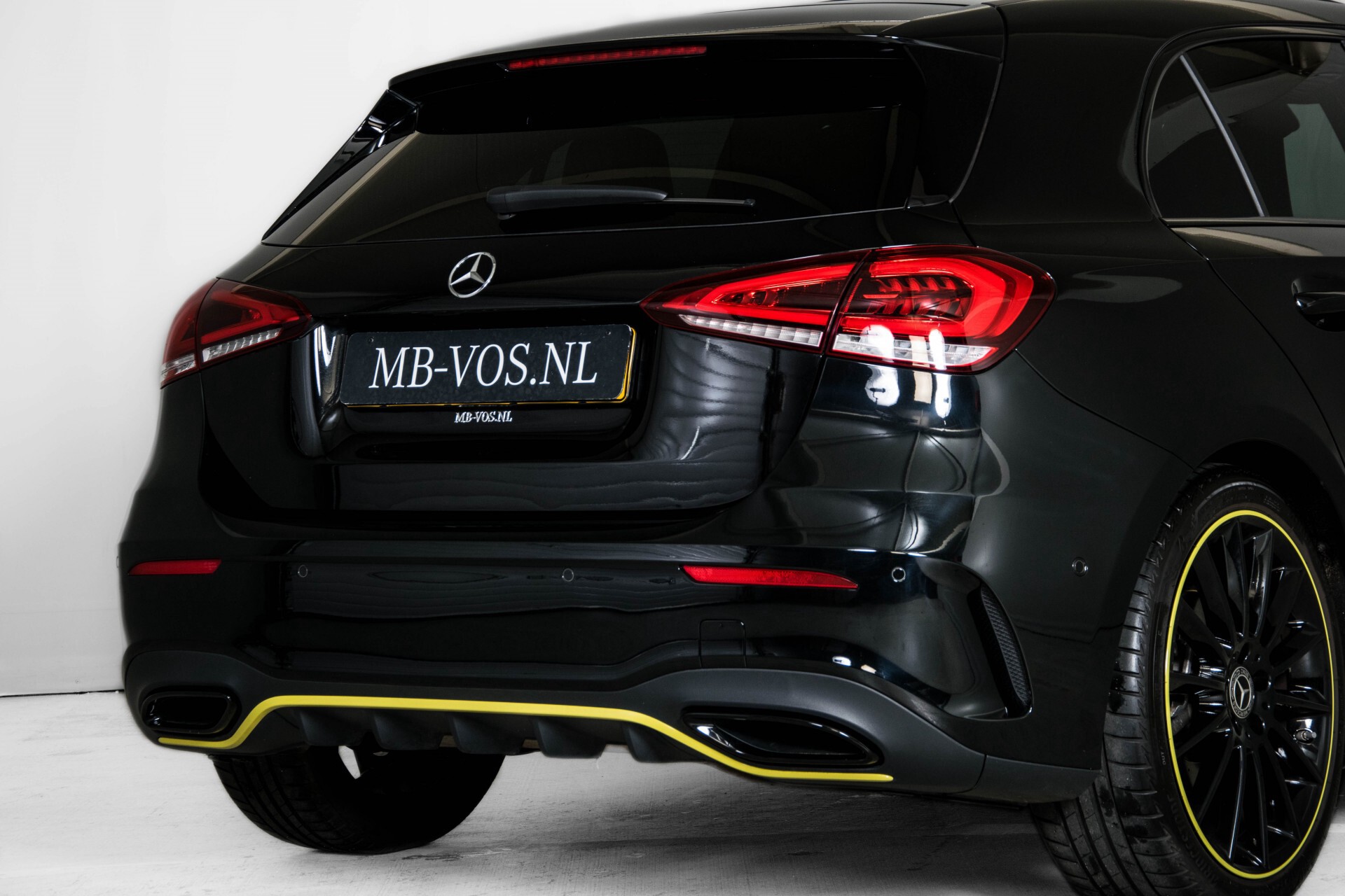 Mercedes-Benz A-Klasse 250 AMG Edition 1 Panorama Burmester Night Aut7 Foto 39