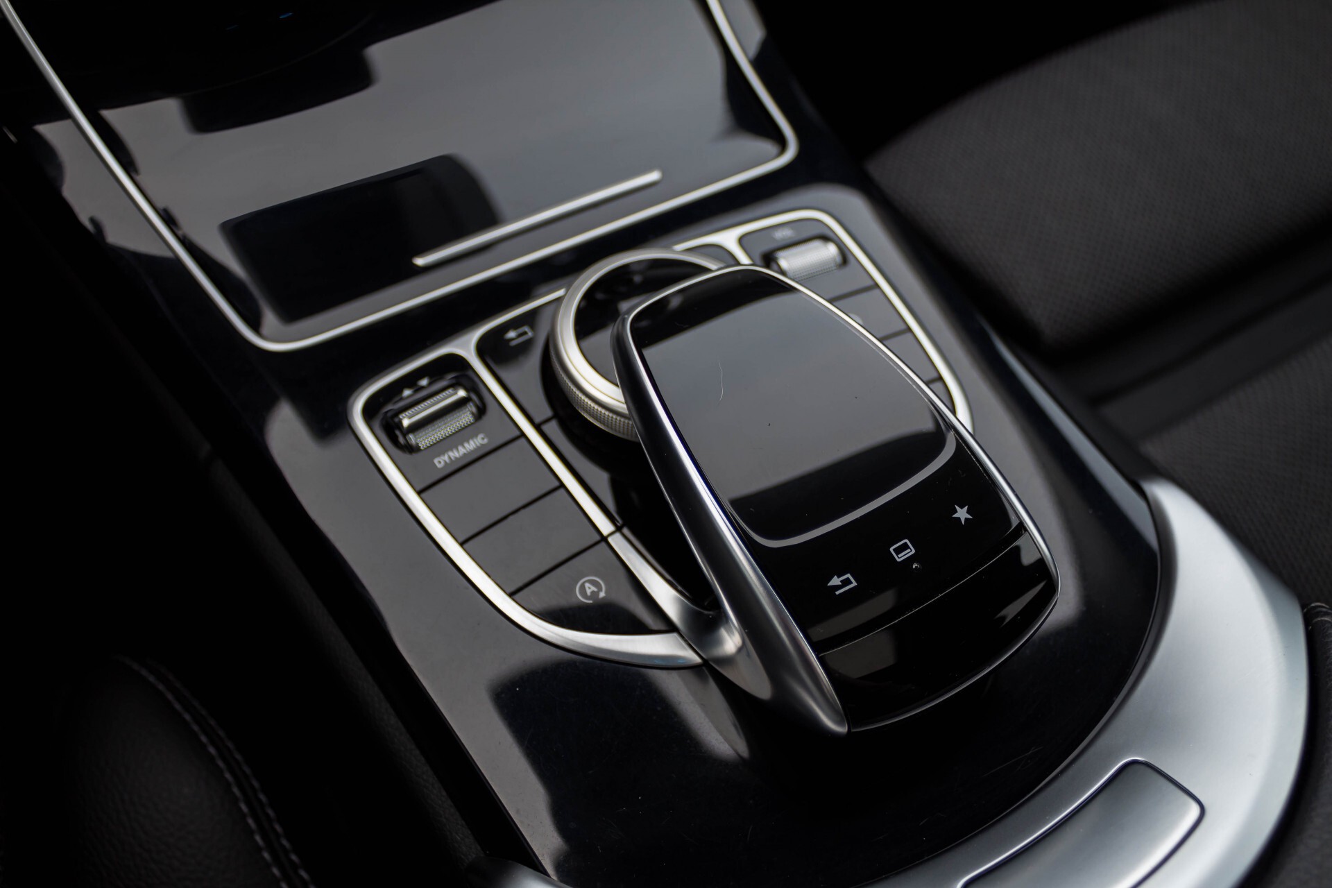 Mercedes-Benz C-Klasse 180 Avantgarde Schuifdak/ILS/Dodehoekassist/18" Aut9 Foto 21