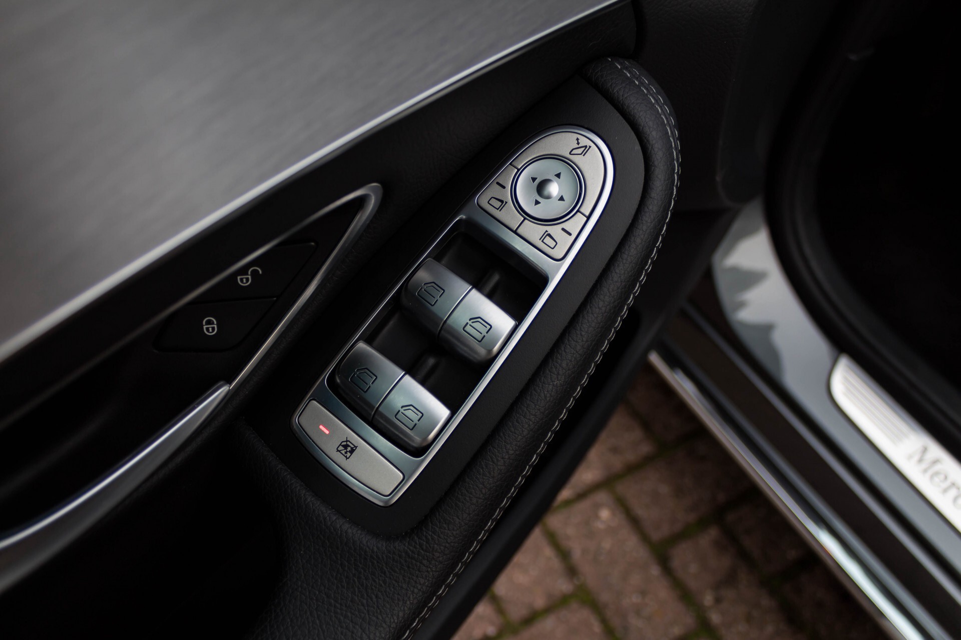 Mercedes-Benz C-Klasse 180 Avantgarde Schuifdak/ILS/Dodehoekassist/18" Aut9 Foto 23