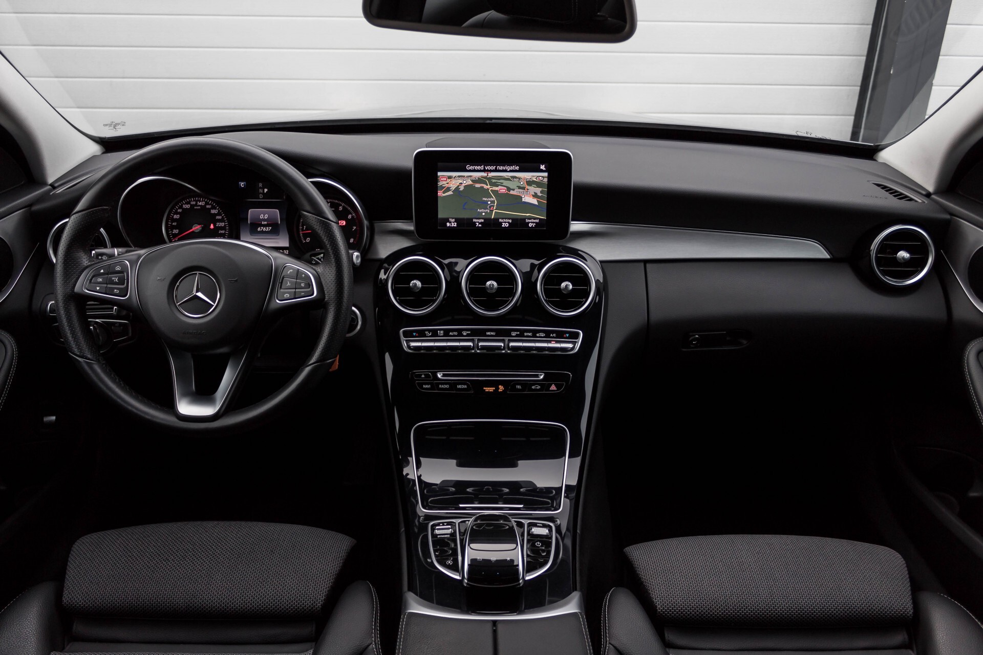 Mercedes-Benz C-Klasse 180 Avantgarde Schuifdak/ILS/Dodehoekassist/18" Aut9 Foto 7