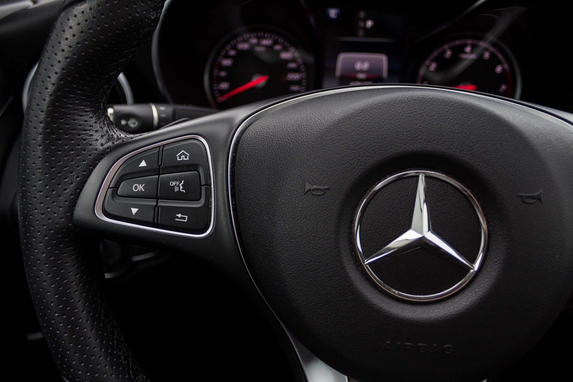 Mercedes-Benz C-Klasse 180 Avantgarde Schuifdak/ILS/Dodehoekassist/18" Aut9 Foto 9