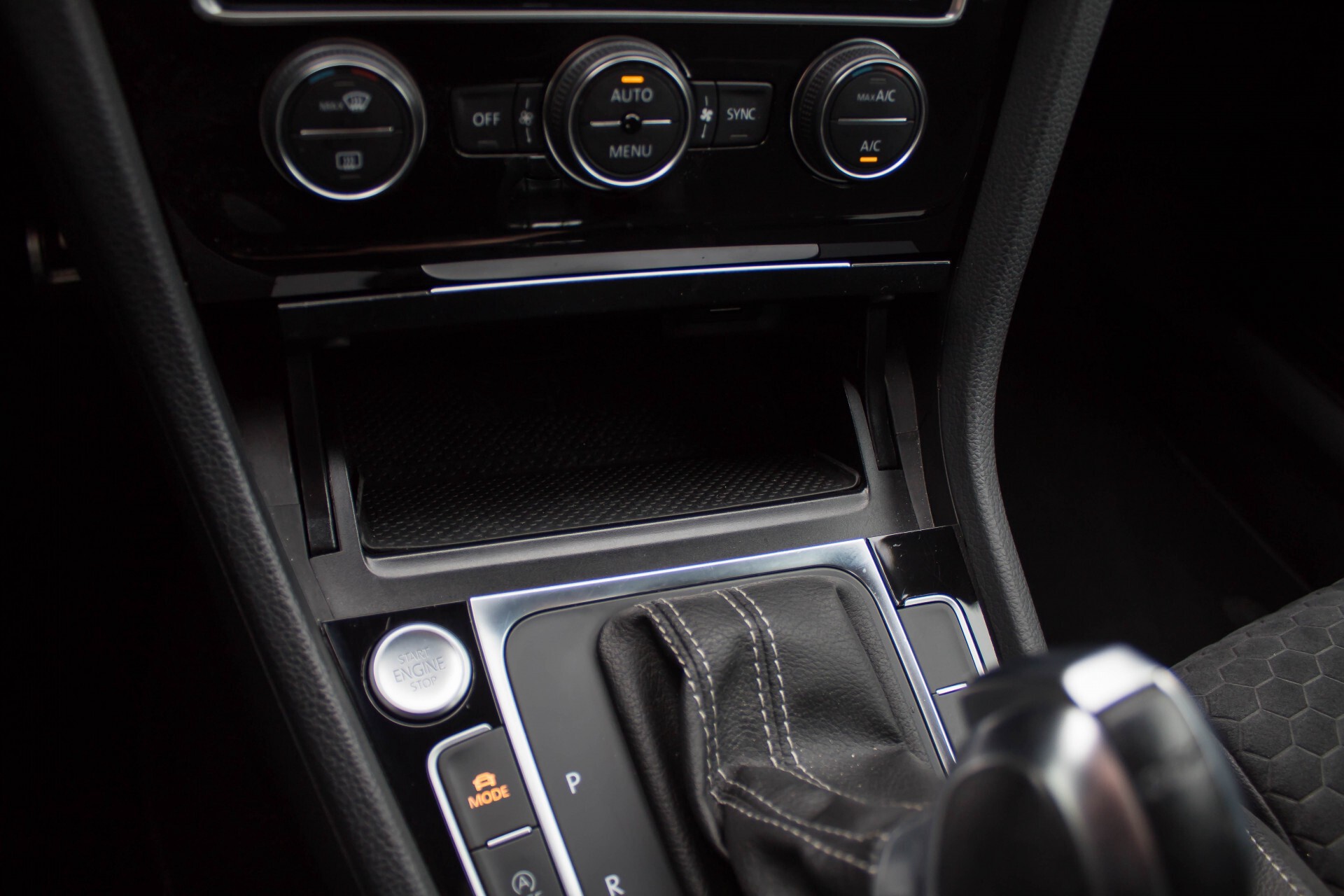 Volkswagen Golf 2.0 TDI GTD Facelift Panorama FULL OPTIONS DSG7 Foto 20