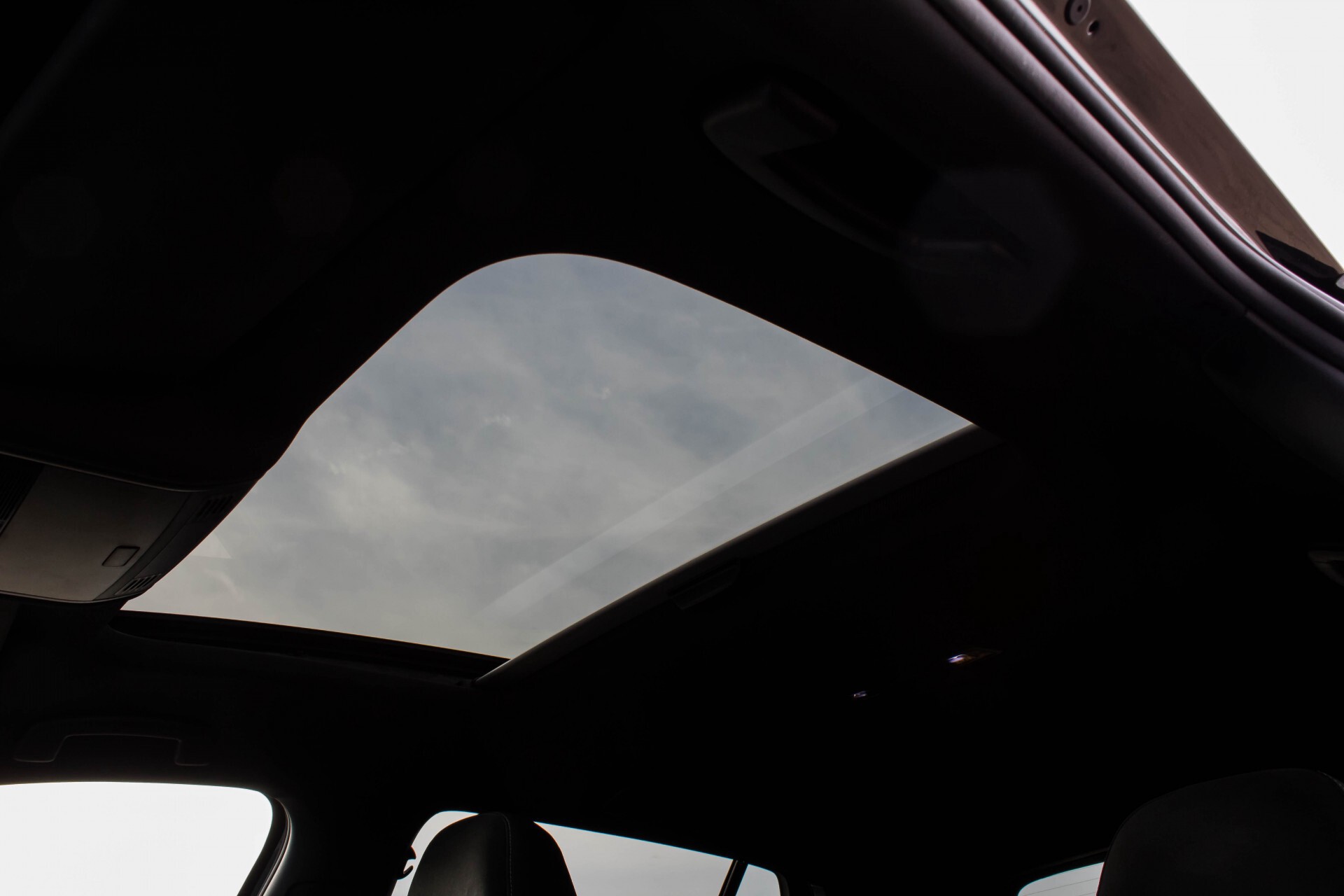 Volkswagen Golf 2.0 TDI GTD Facelift Panorama FULL OPTIONS DSG7 Foto 30