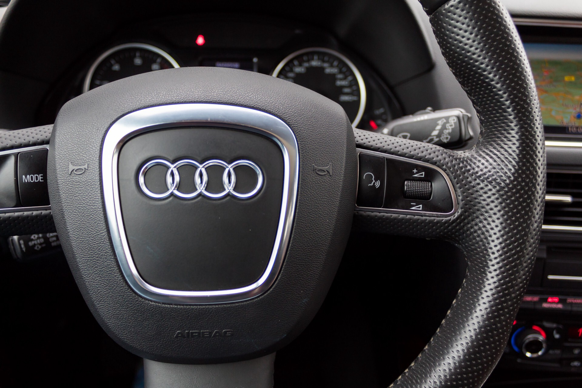 Audi Q5 2.0 TFSI Quattro S-tronic Panorama Full Options DSG7 Foto 13