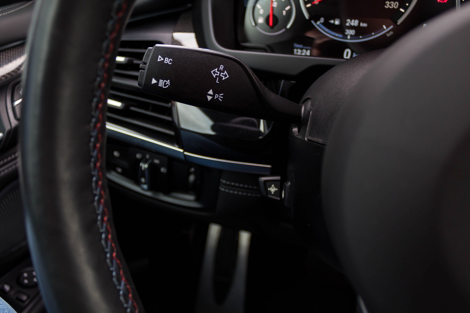 BMW X5 M Bang&Olufsen Carbon/Entertainment/Standkachel Aut8 Foto 10